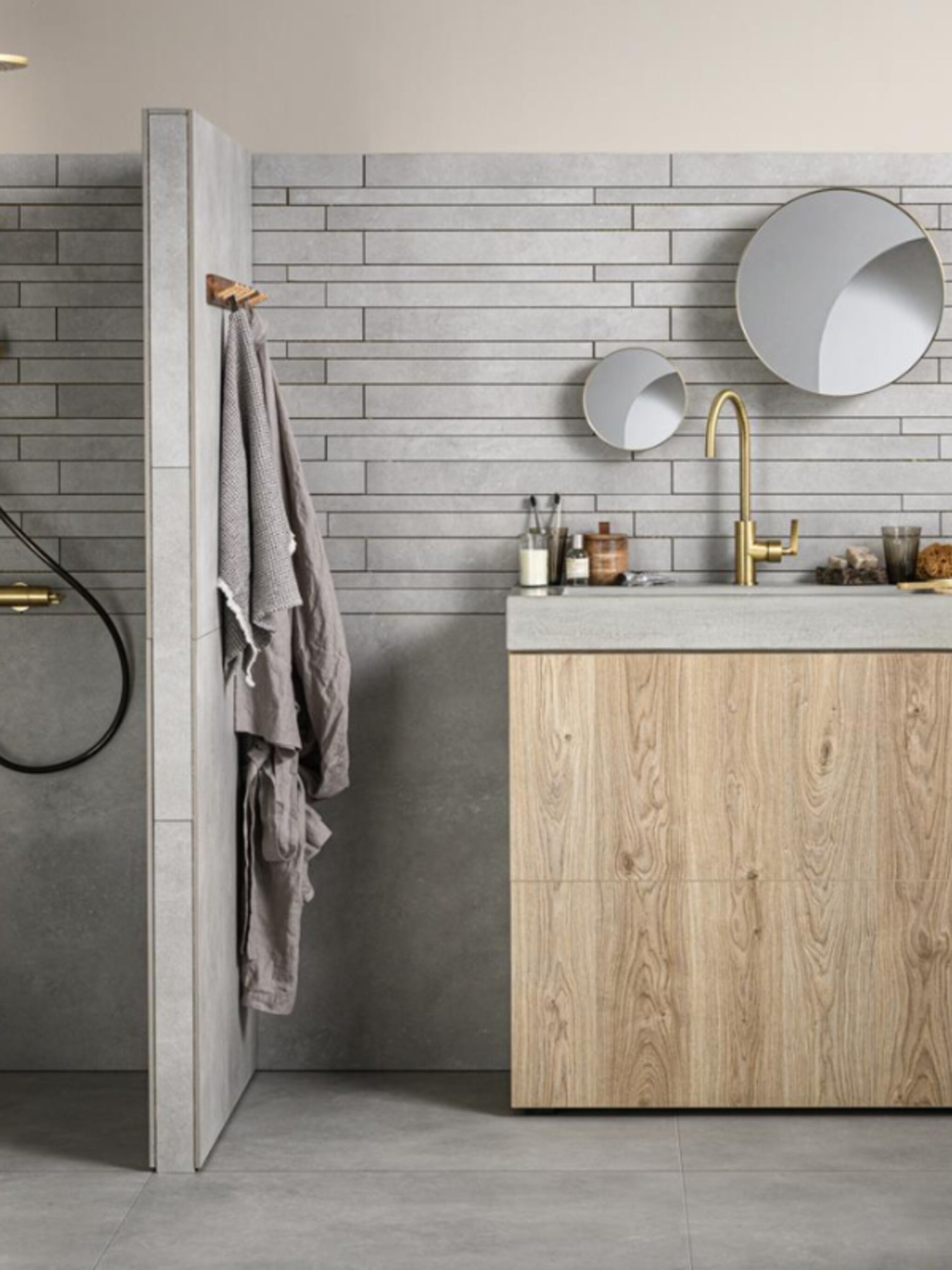 een grijze badkamer is een gouden keuze