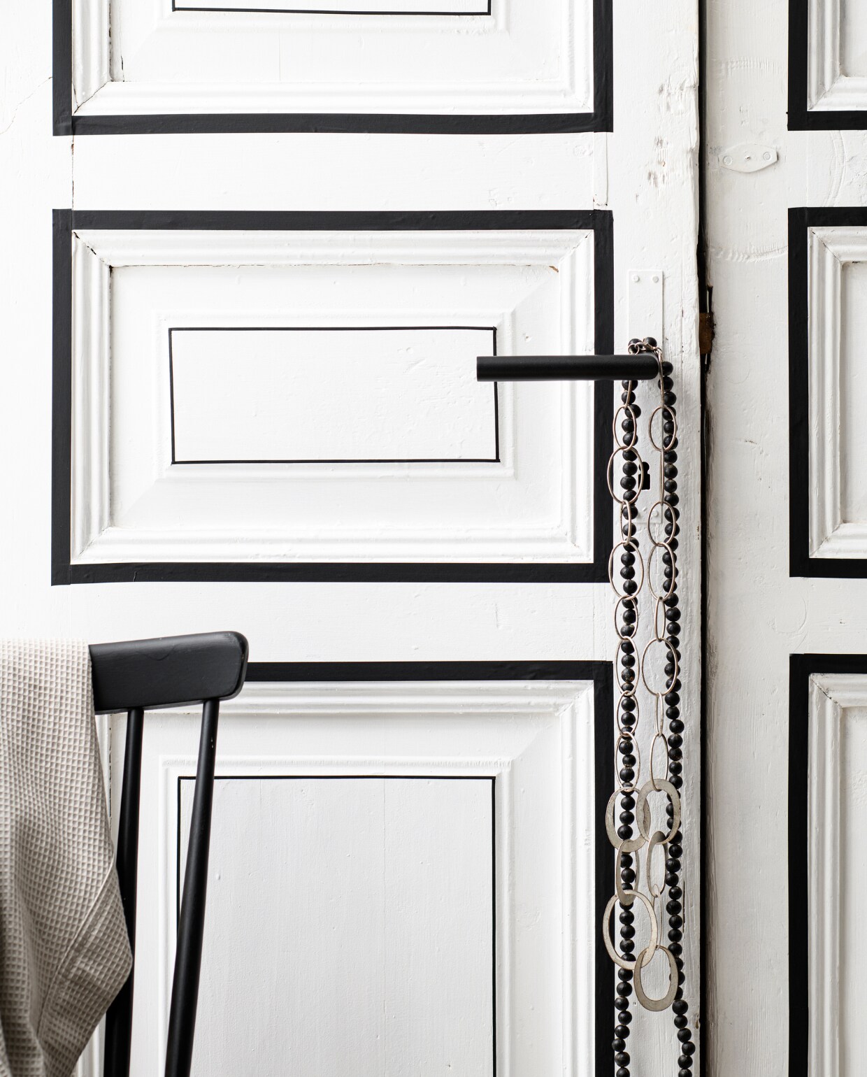Badjas (hm.com). Overig privébezit. vtwonen special DIY 08 | productie Inside Homepage | styling Anja Bas Backer, Laura Gommans | fotografie Louis Lemaire