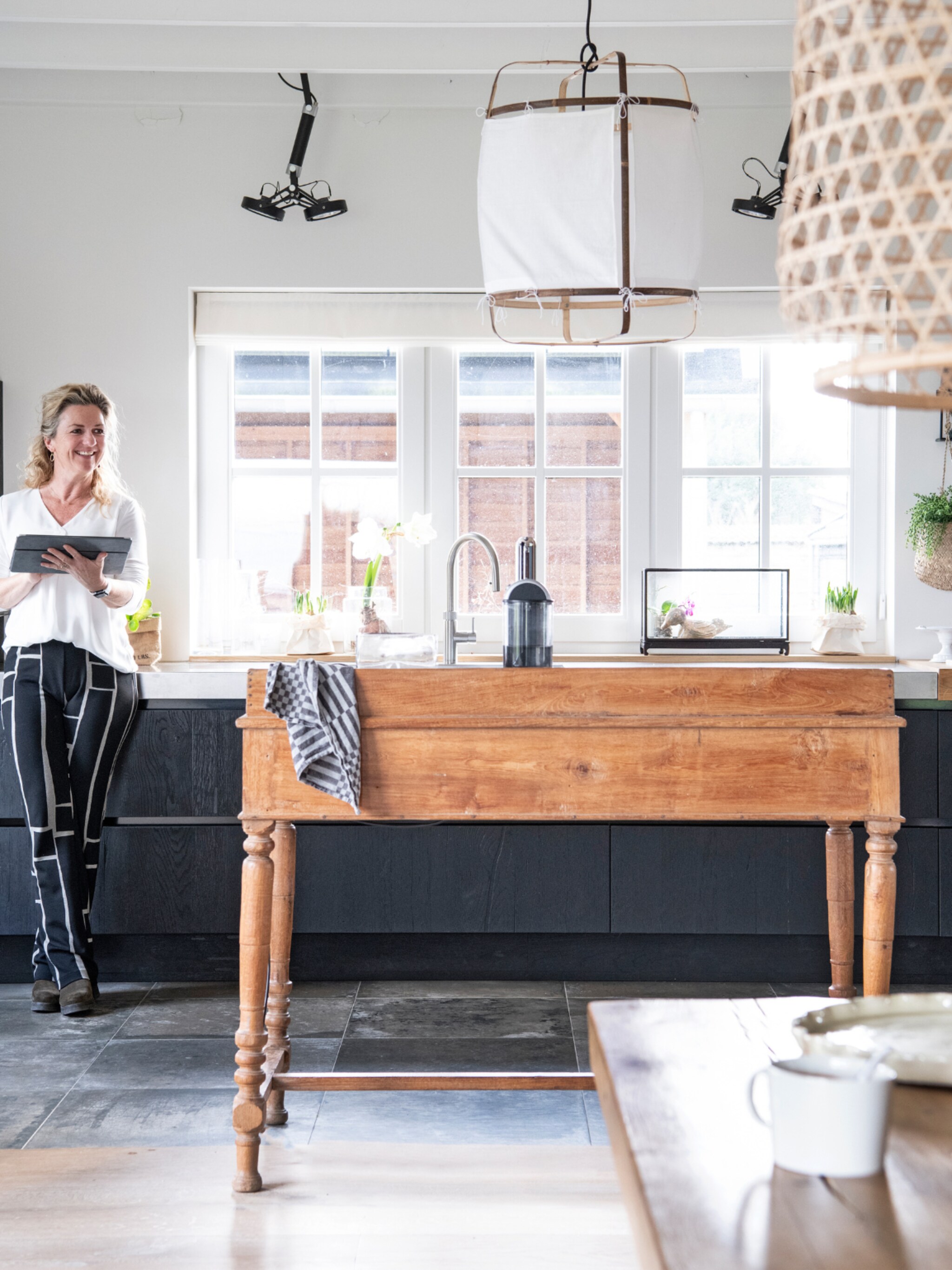 binnenkijken in een circulaire schuurwoning ons huis moest niet alleen mooi worden maar ook slim