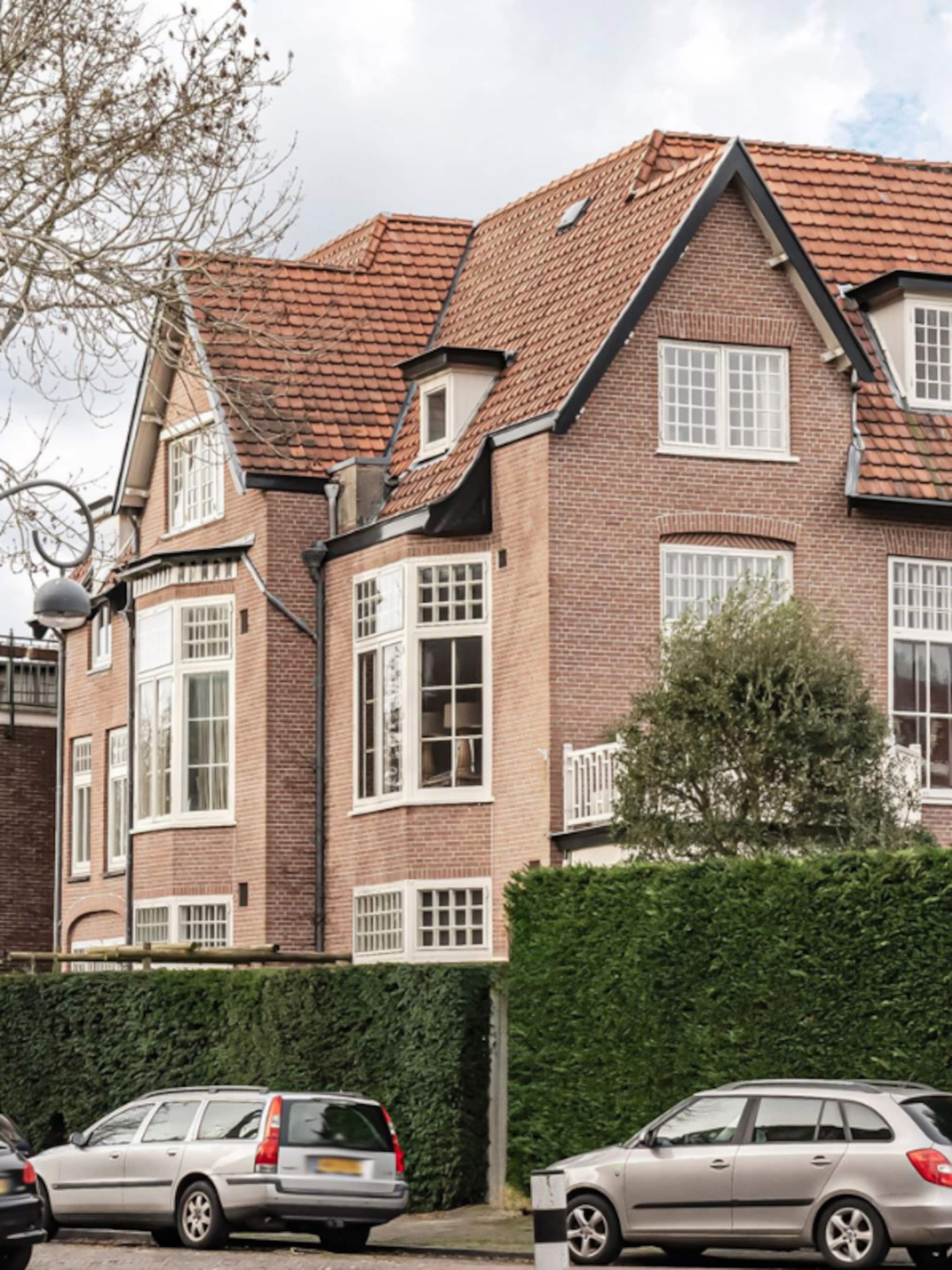 funda parel klassiek halfvrijstaand gezinshuis met landelijke touch
