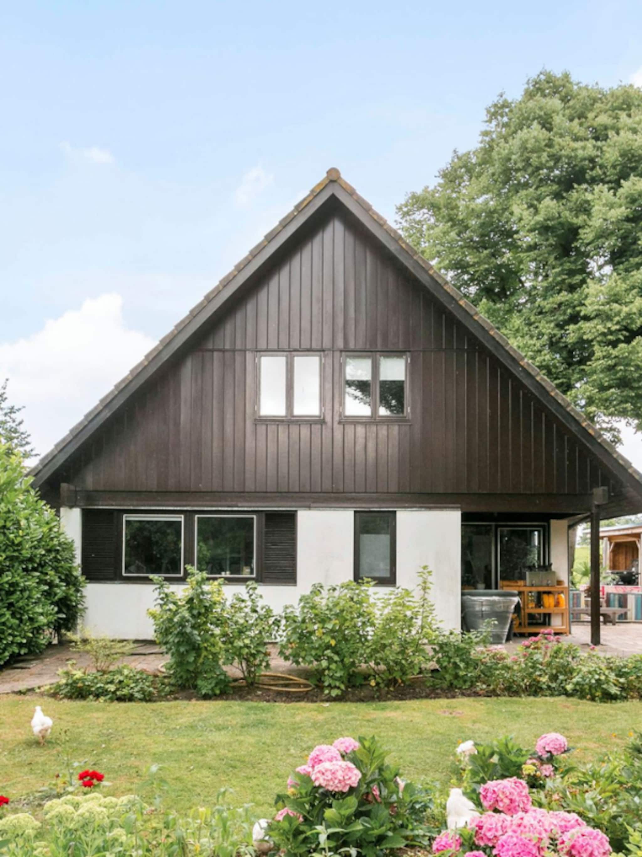 funda parel krijg zin in een strandfeest van deze vrijstaande woning in amstelveen