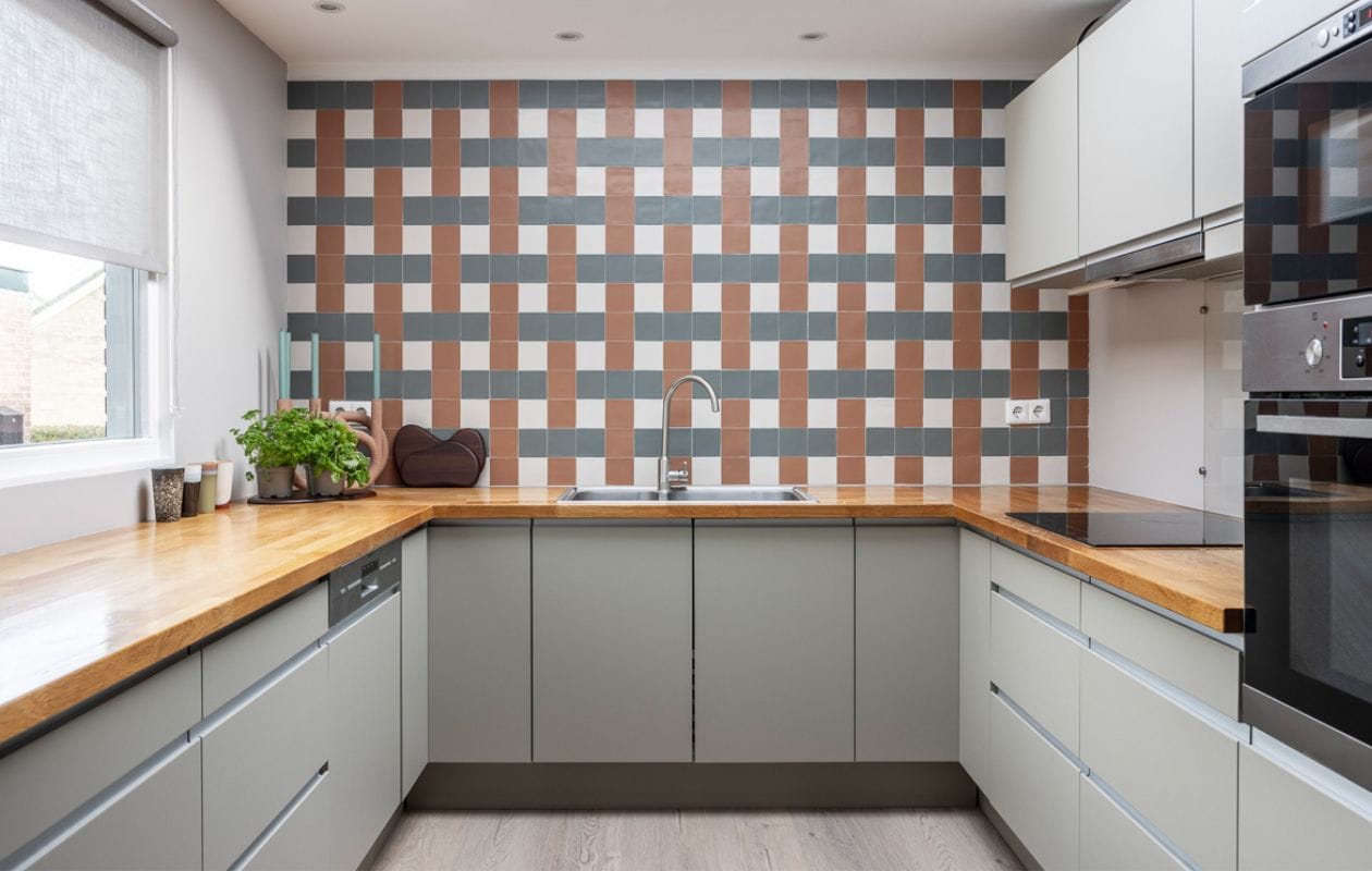 Weer verliefd op je huis aflevering 1 seizoen 20, Fietje in Monnickendam, keuken Weer verliefd op je huis aflevering 1 seizoen 20 | styling Fietje Bruijn | fotografie Margriet Hoekstra