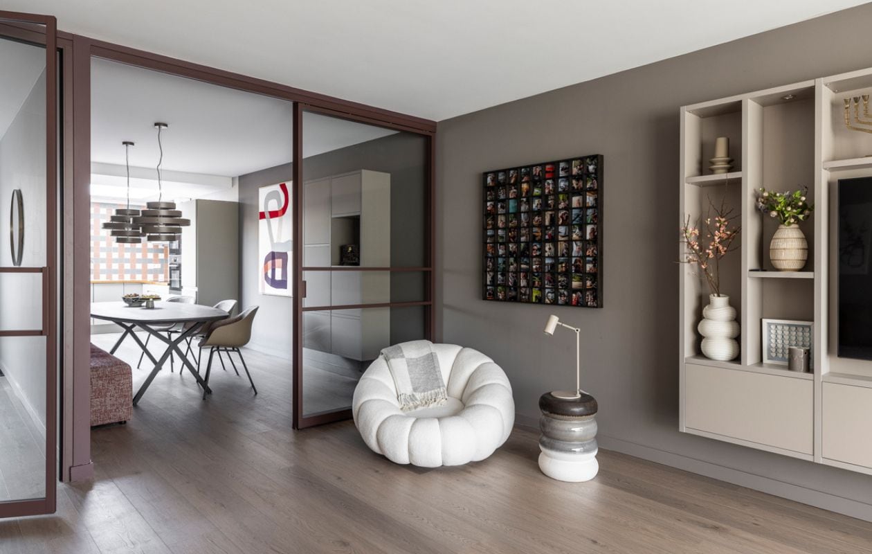 Weer verliefd op je huis aflevering 1 seizoen 20, Fietje in Monnickendam, eetkamer Weer verliefd op je huis aflevering 1 seizoen 20 | styling Fietje Bruijn | fotografie Margriet Hoekstra