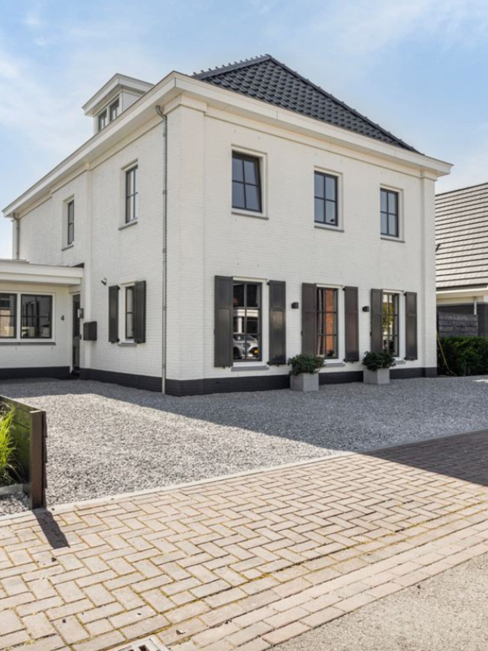 funda parel binnenkijken in de villa van leontien van moorsel