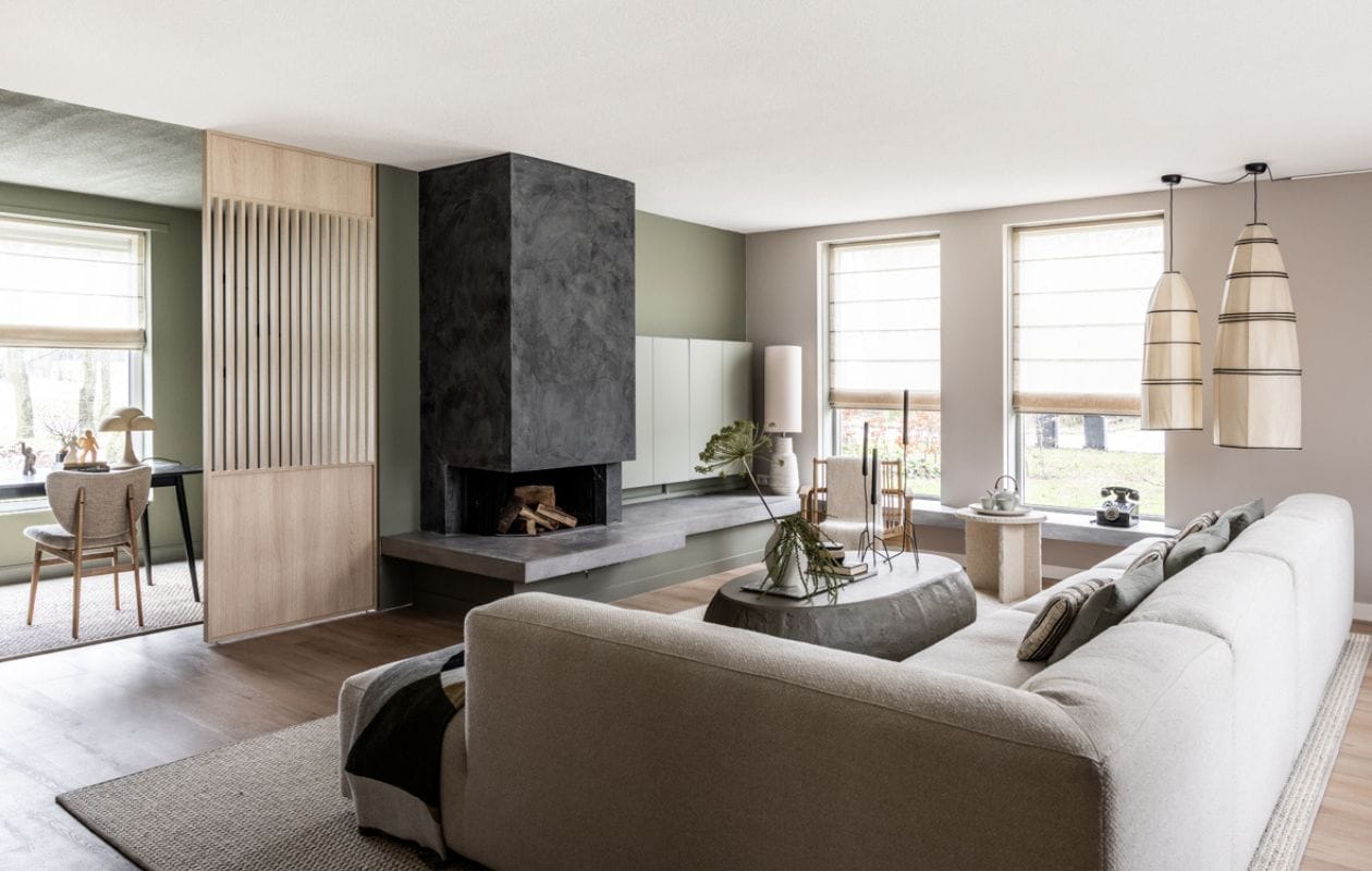Weer verliefd op je huis aflevering 3 seizoen 20, Liza in Espel, zitkamer Weer verliefd op je huis aflevering 3 seizoen 20 | styling Liza Wassenaar | fotografie Margriet Hoekstra