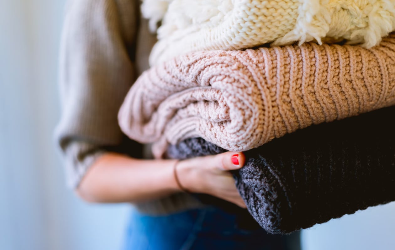 dekens, plaids Dan Gold via Unsplash