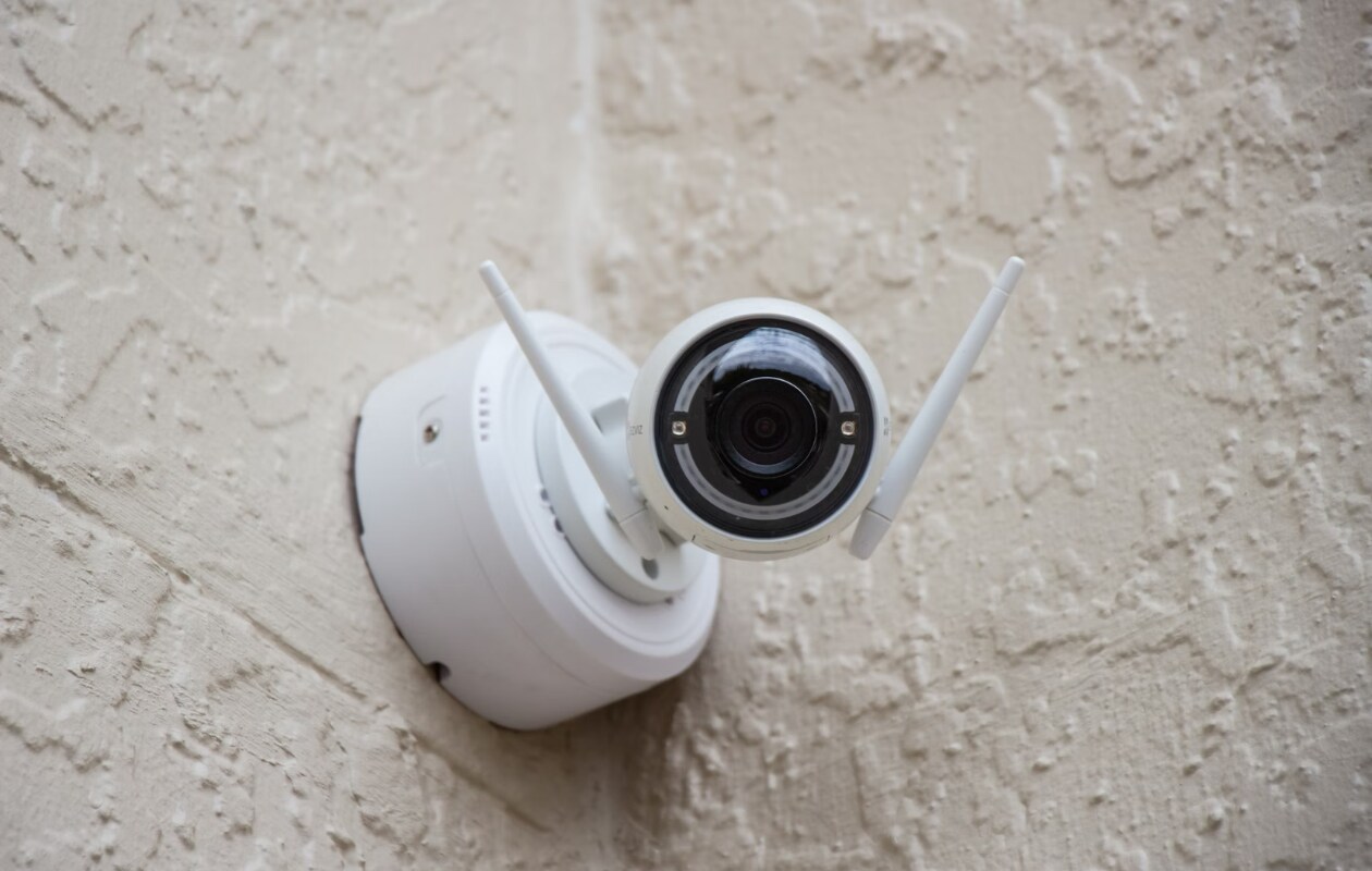 Extra veilig: met een IP-camera houd je een oogje in het zeil Alan J. Hendry via Unsplash