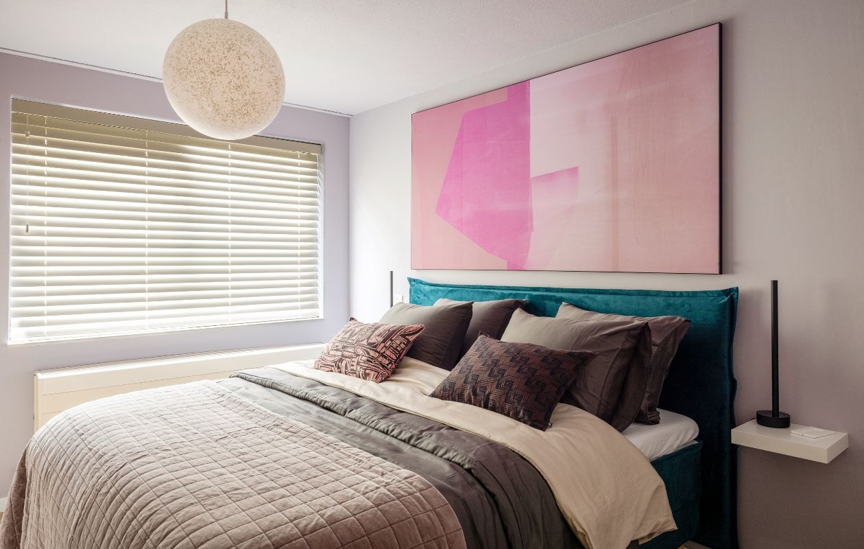 Weer verliefd op je huis aflevering 5 seizoen 20, Kelly in Rhoon, slaapkamer Weer verliefd op je huis aflevering 5 seizoen 20 | styling Kelly van Gendt | fotografie Sonja Velda