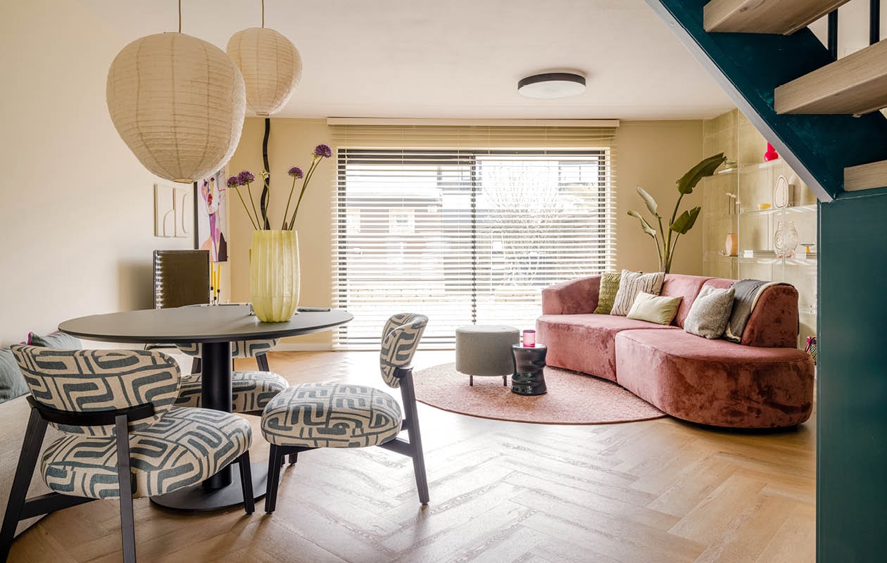 Weer verliefd op je huis aflevering 5 seizoen 20, Kelly in Rhoon, zitkamer Weer verliefd op je huis aflevering 5 seizoen 20 | styling Kelly van Gendt | fotografie Sonja Velda