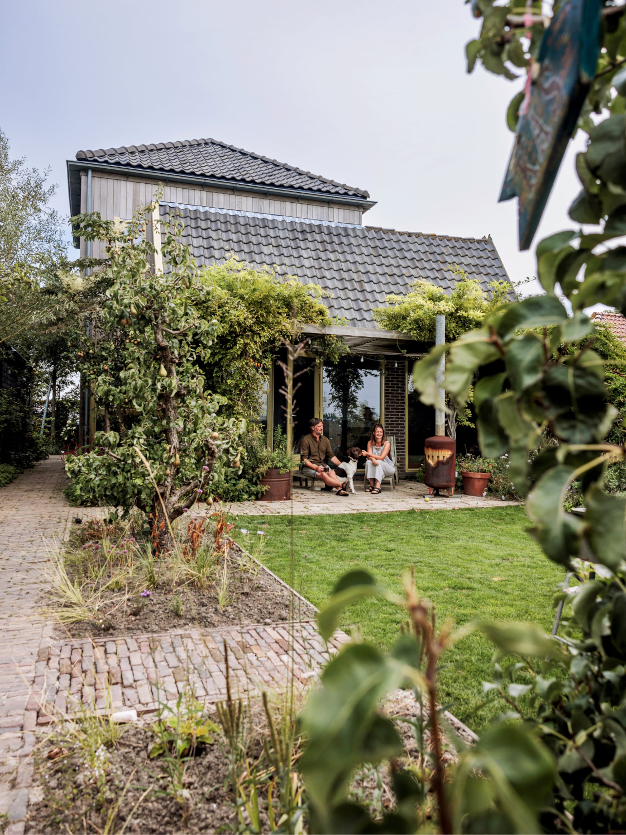 buitenkijken dit is de tuin van tuinexperts vivian en mark