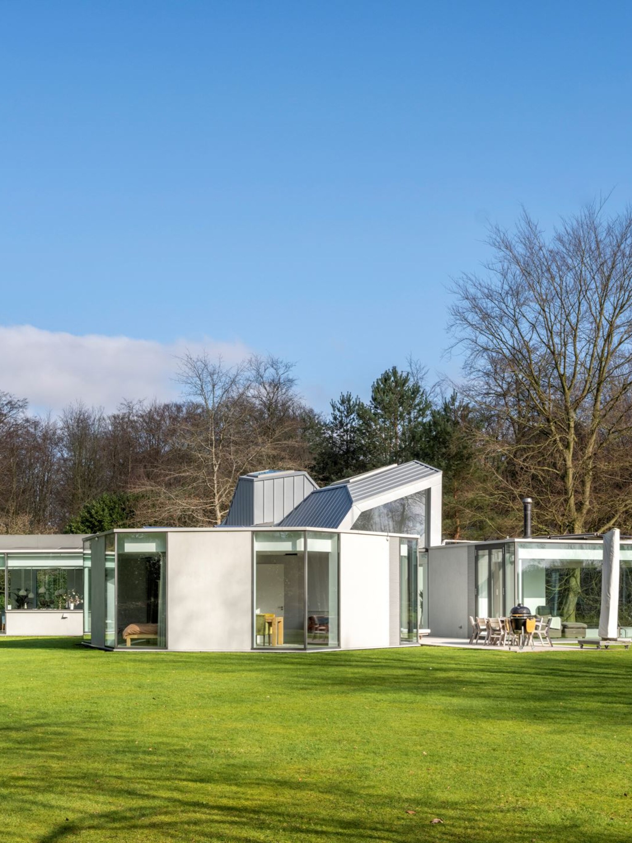 funda parel in deze designvilla heeft elke ruimte panoramisch uitzicht