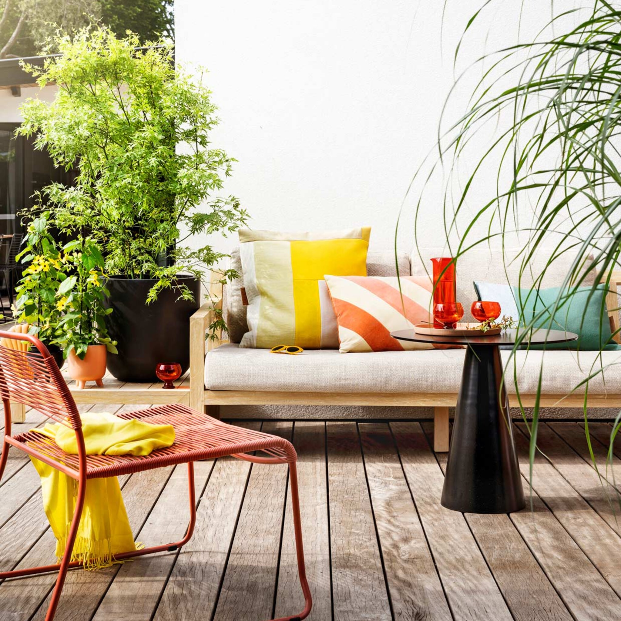 Terras met loungeset