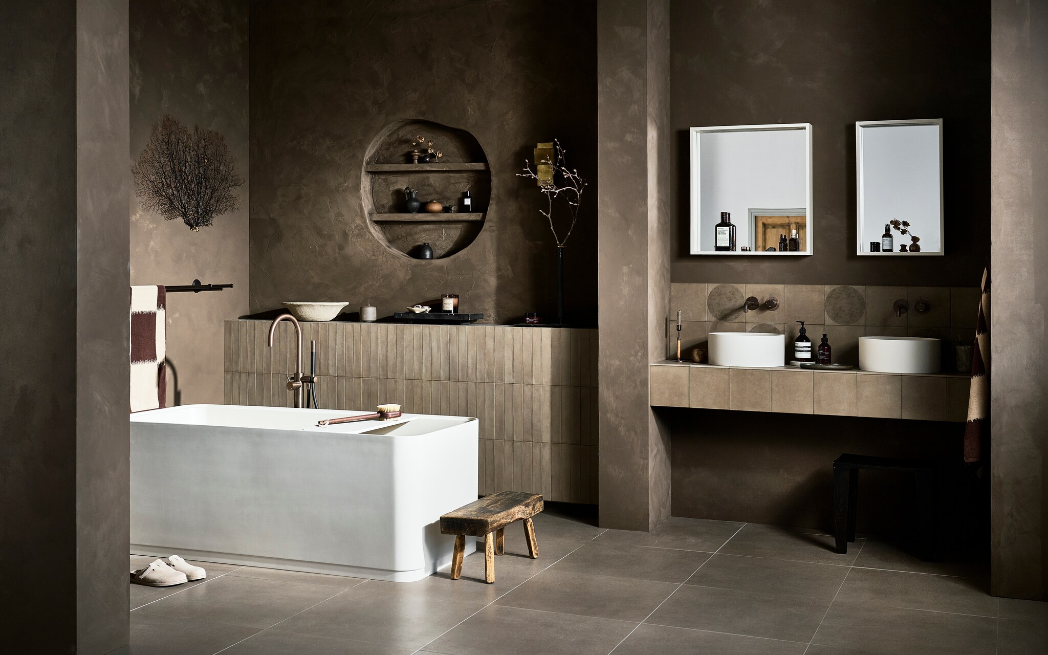 vtwonen huiscollectie badkamers en binnentegels. vtwonen collectie | fotografie Sjoerd Eickmans | styling Kim van Rossenberg