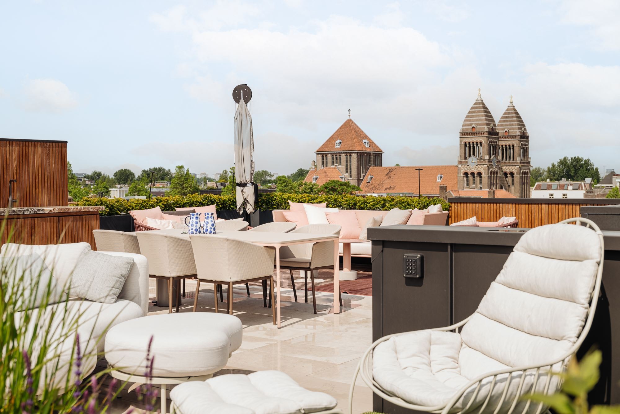 Funda-parel: super chic penthouse in Amsterdam dat tot in de puntjes gestyled is Funda - Broersma Wonen