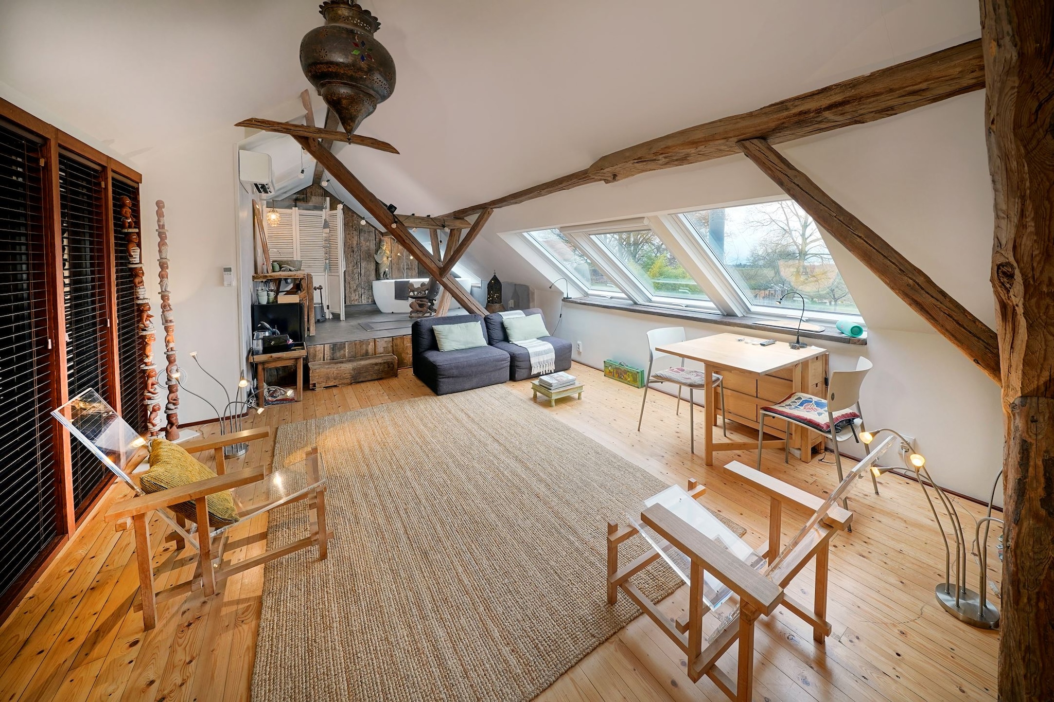 Funda-parel: wegdromen naar Bali in deze boerderij met bohemian interieur Funda - Marinus &amp; Partners