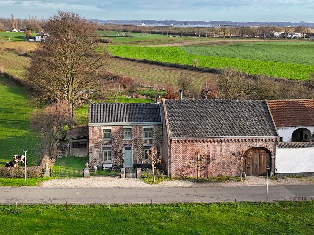 Funda-parel: wegdromen naar Bali in deze boerderij met bohemian interieur Funda - Marinus &amp; Partners
