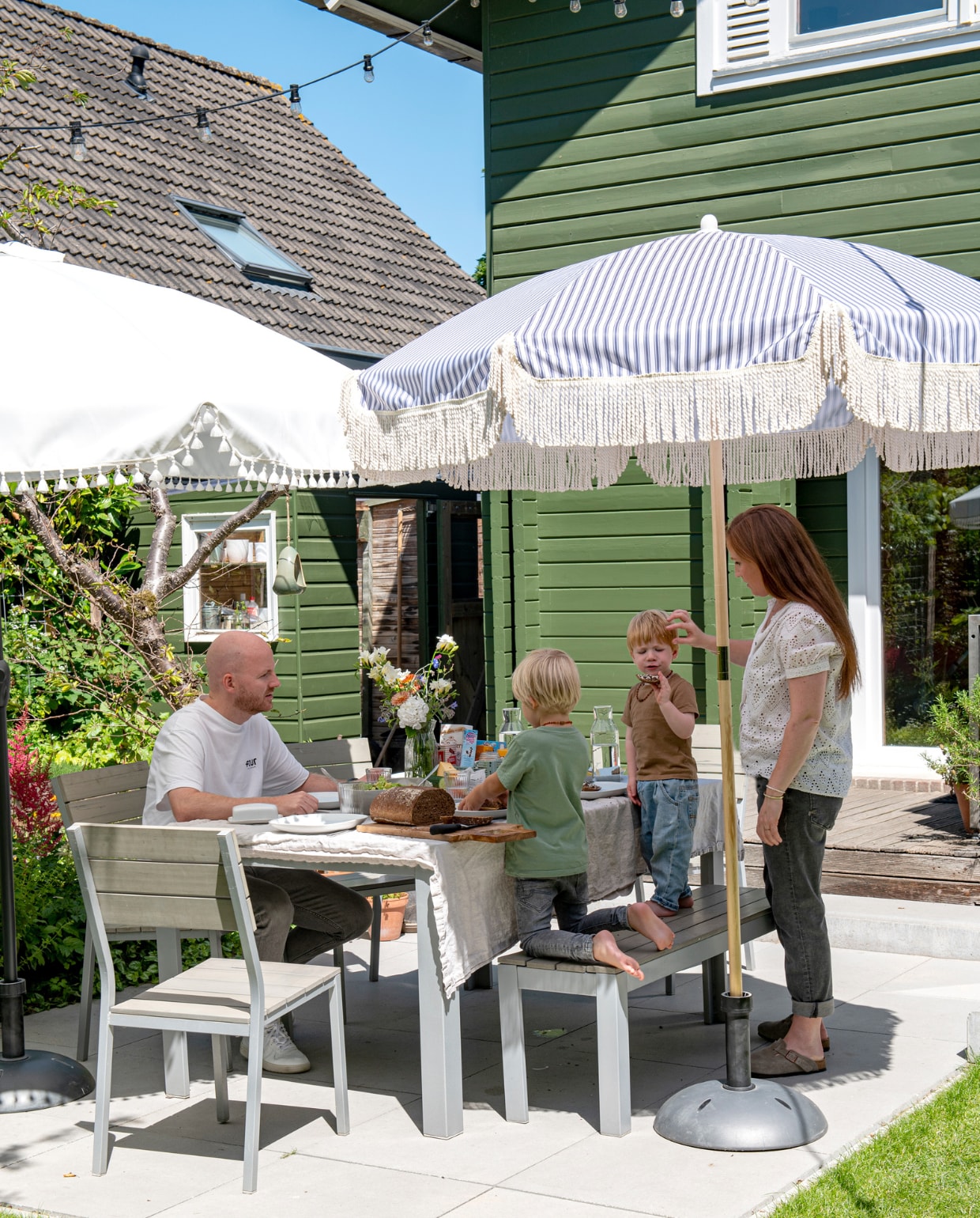 Terrasmeubels Ikea, parasols Karwei vtwonen 04-2023 |