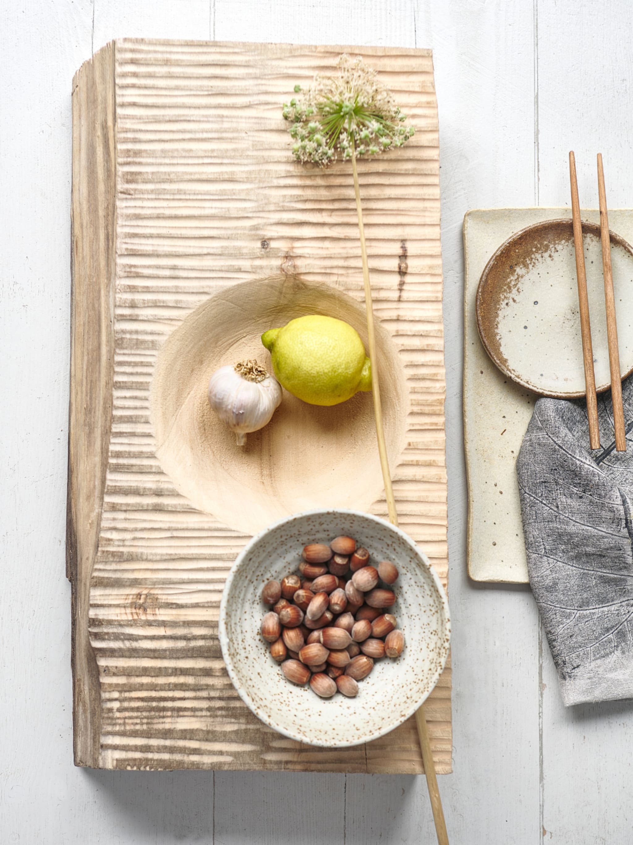 vitamine diy zo maak je zelf een fruitschaal van een uitgeholde plank