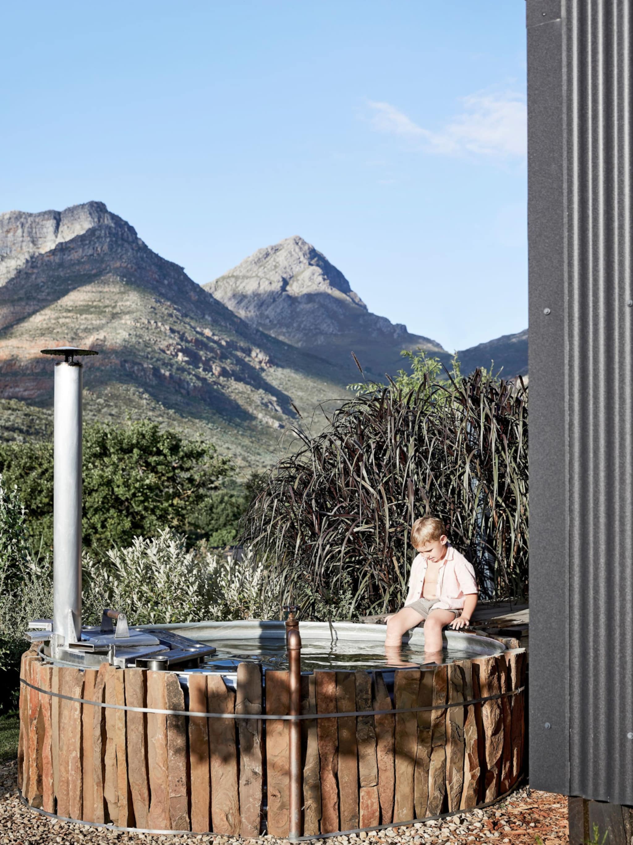 binnenkijken houten vakantielodge zuid afrika