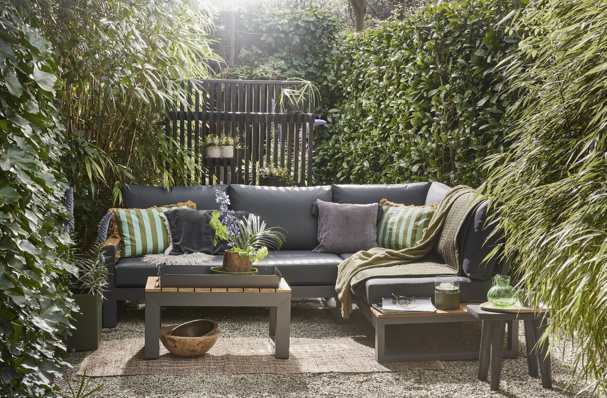3x anders gestyled deze loungeset past bij elke tuinstijl