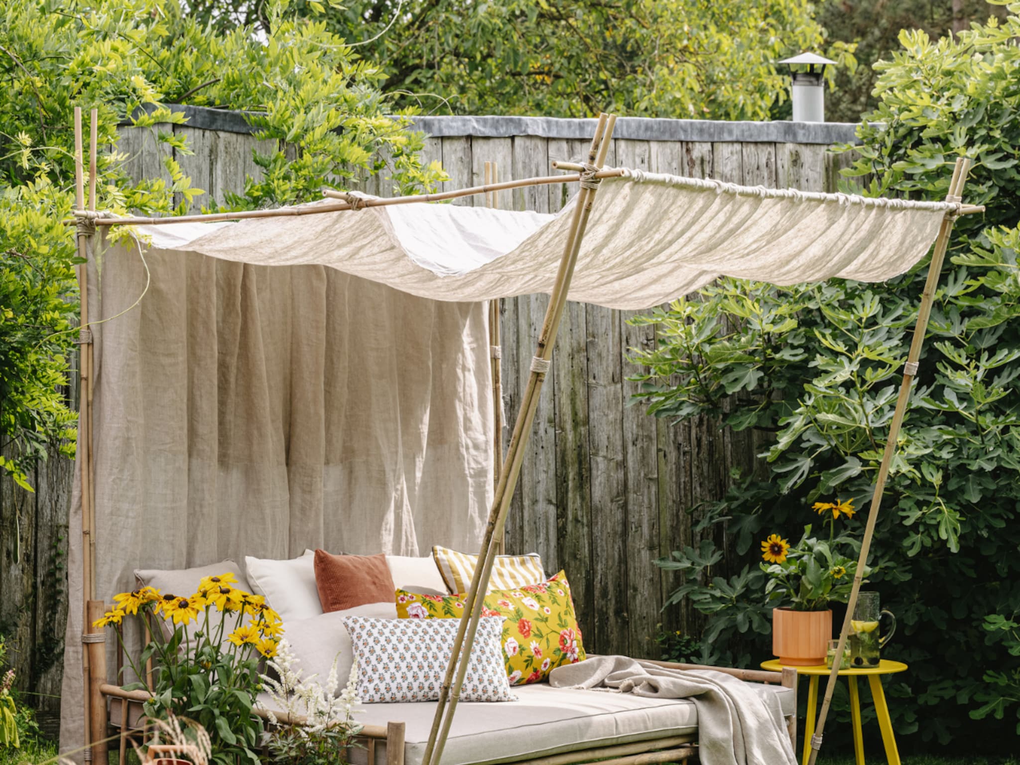 diy bamboe ligbank tuin