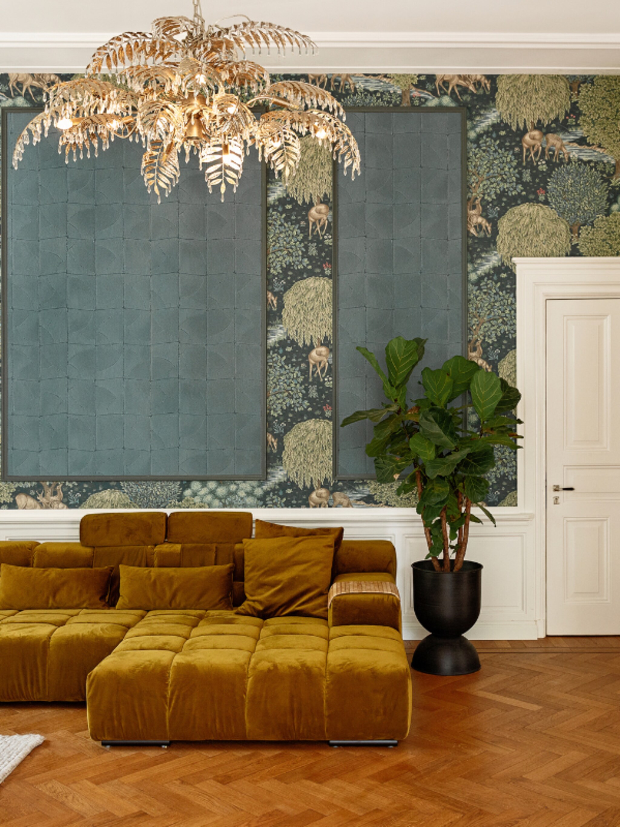 binnenkijken in een klassieke villa uit 1903 waar nieuwe items een antieke uitstraling hebben