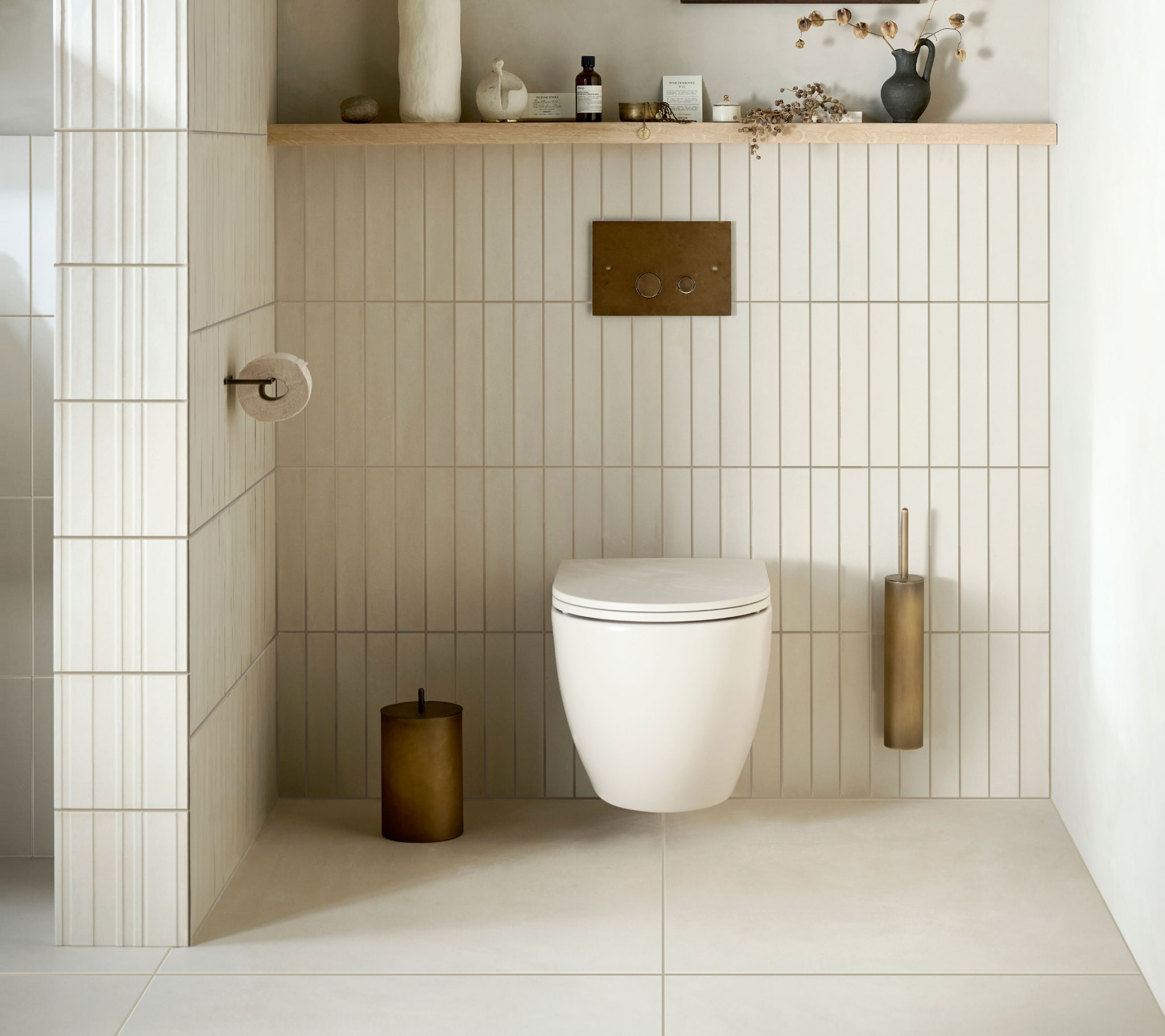 vtwonen collectie badkamers toilet Bloc en tegels Earth styling Kim van Rossenberg | fotografie Sjoerd Eickmans