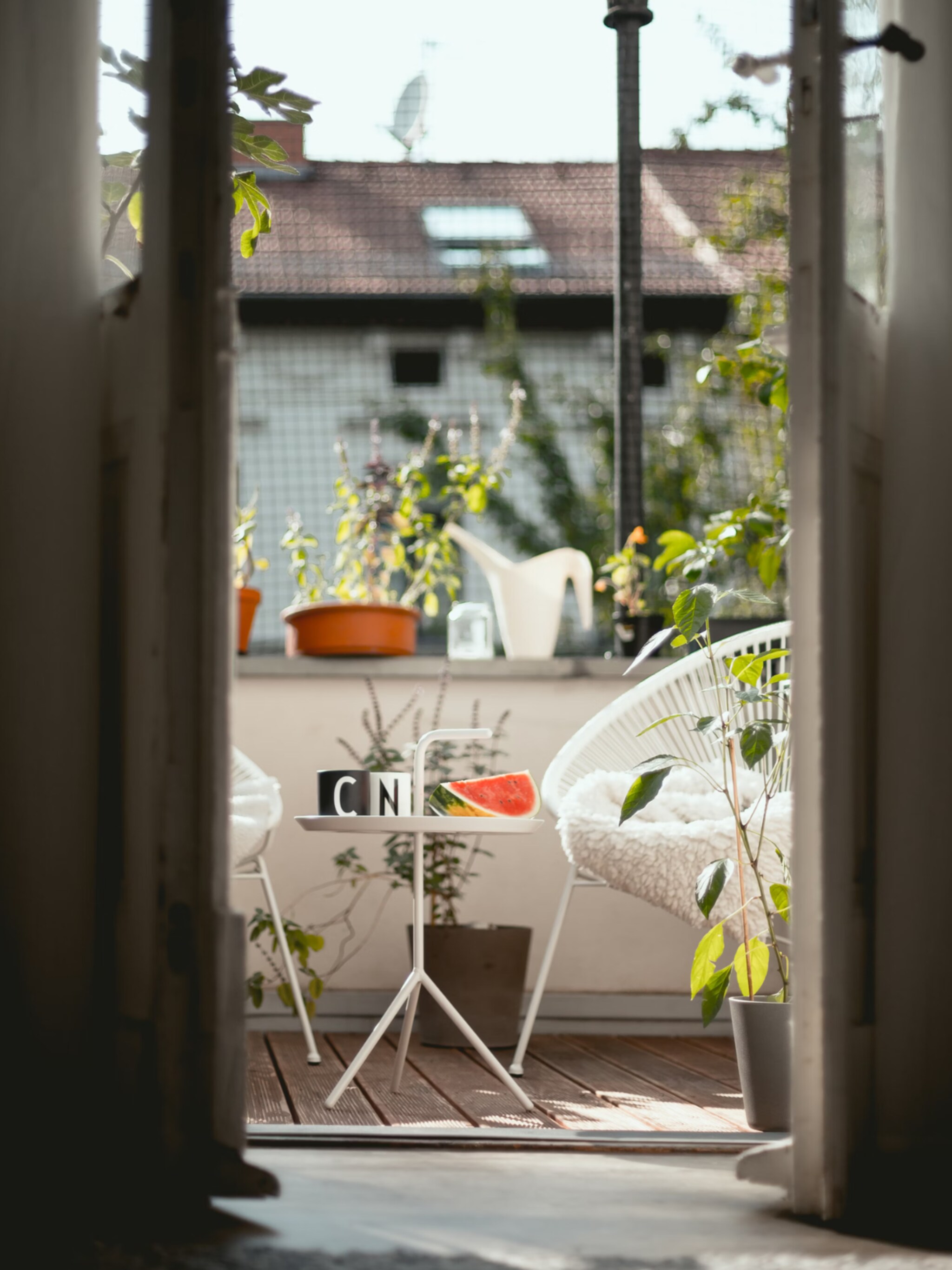 balkon in bloei 9 bloempotten voor een fleurig balkon