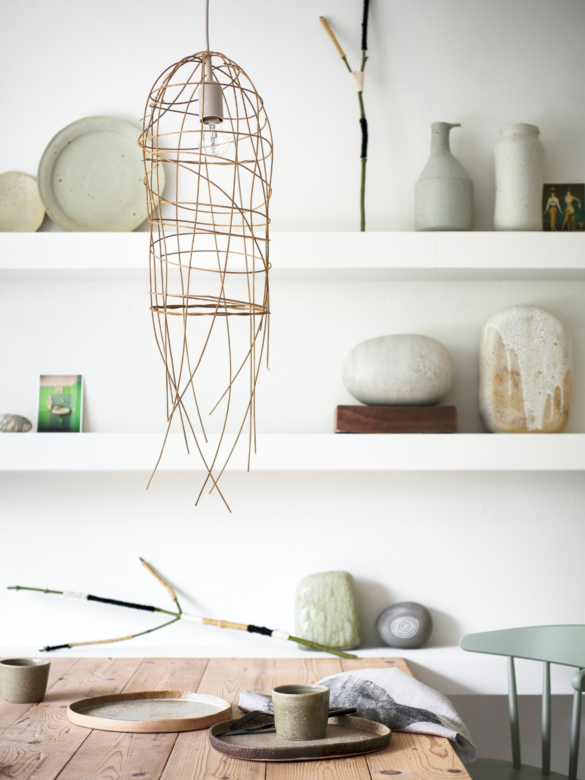 diy maak zelf een stijlvolle hanglamp van riet