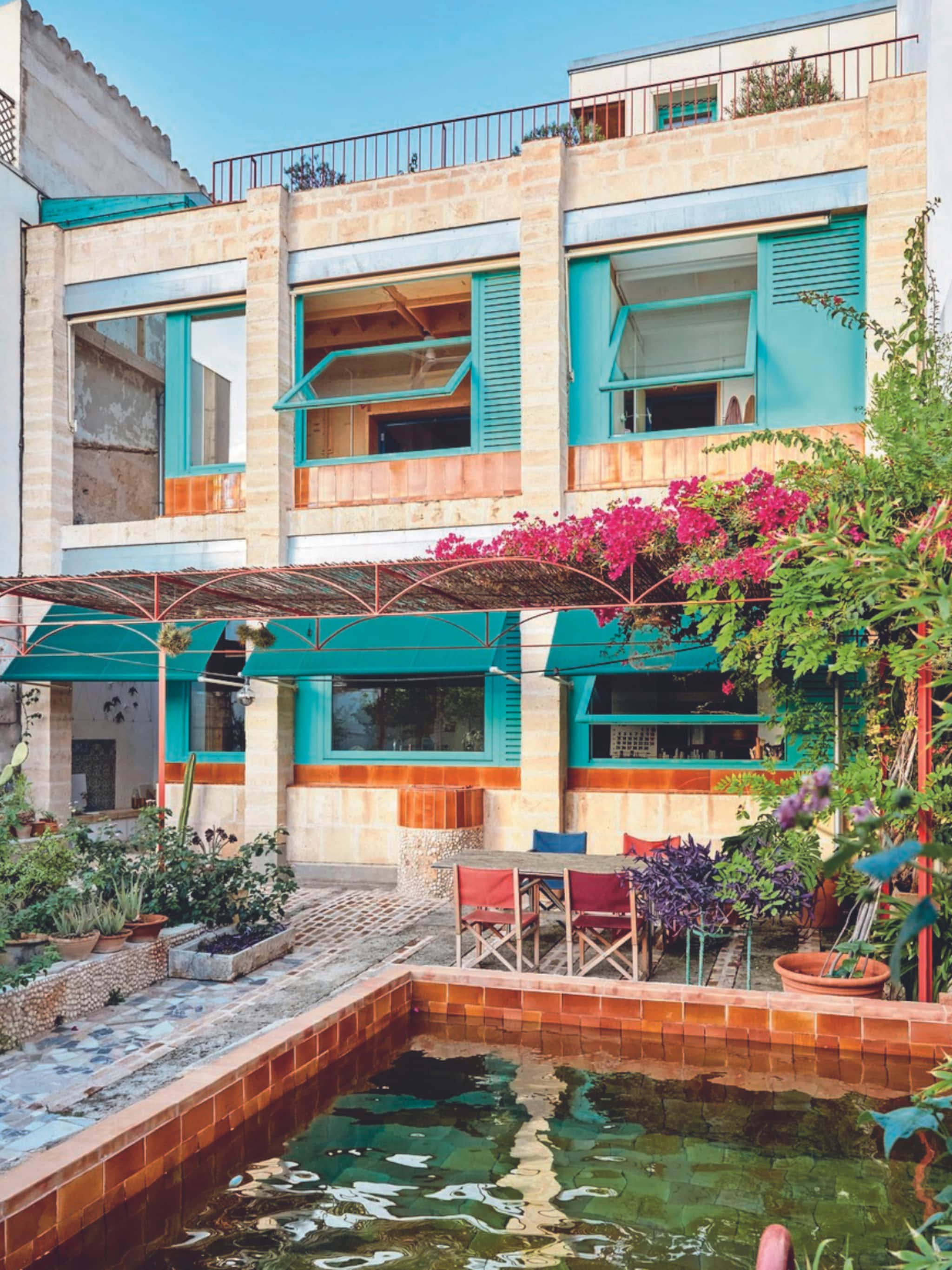 binnenkijken in een verbouwd familiehuis in mallorca