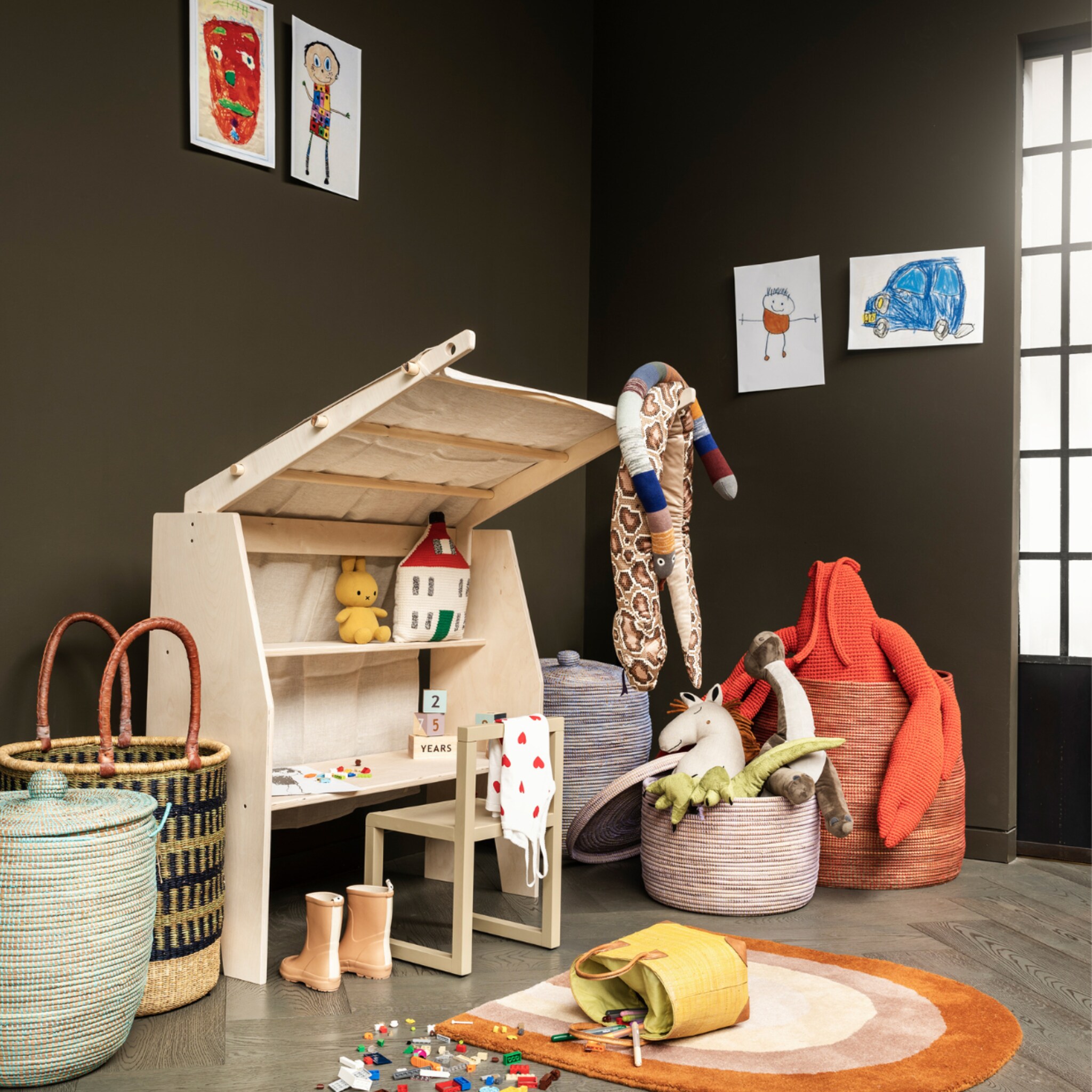kindertekening ophangen in huis