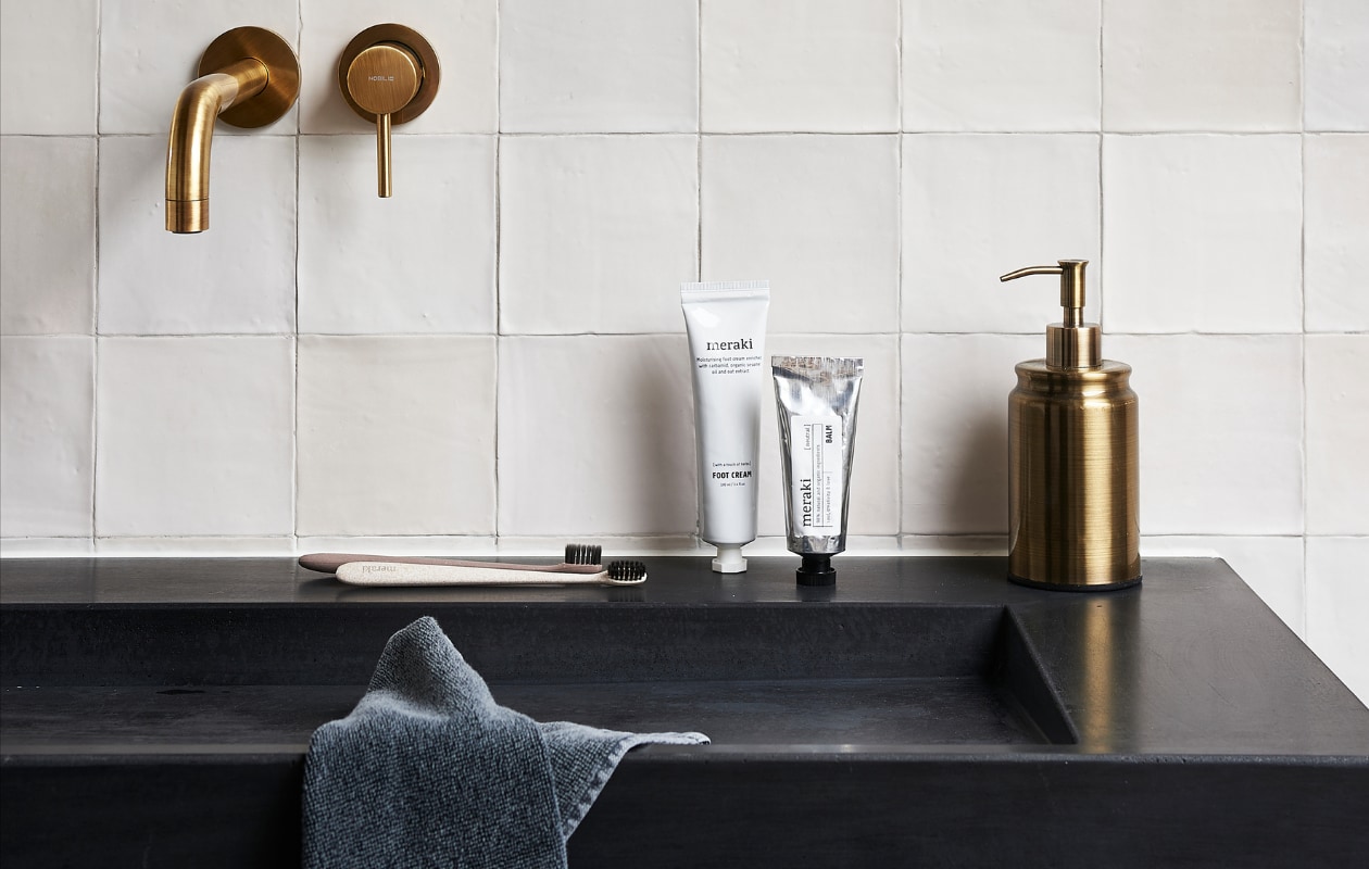 vtwonen collectie binnentegels Craft. Craft Egg White Styling: Fietje Bruijn Fotografie: Dennis Brandsma