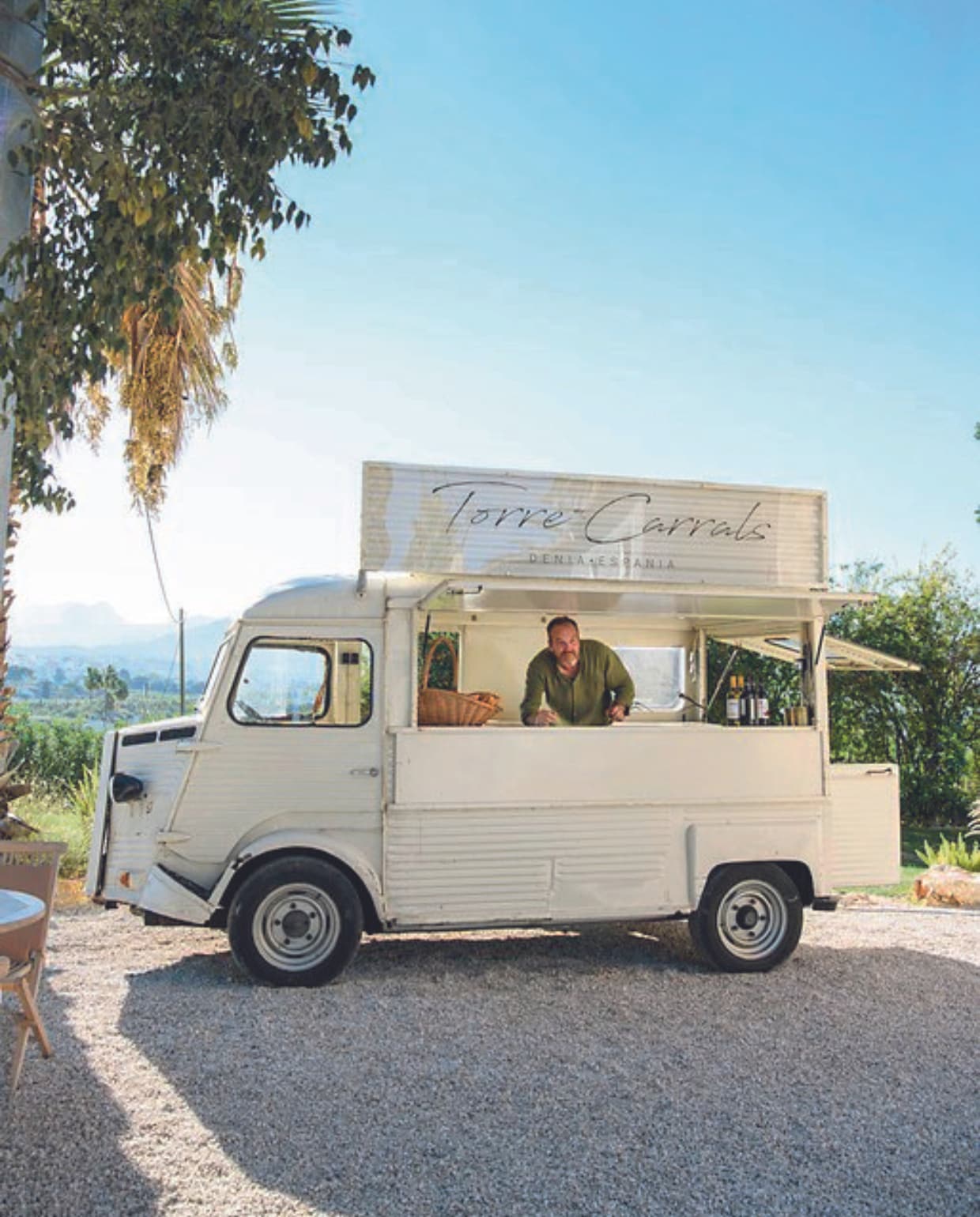 Grind BigMat, picknickmand ByDennis, foodtruck Marktplaats. vtwonen 07-2024 | productie Insidehomepage | fotografie Louis Lemaire
