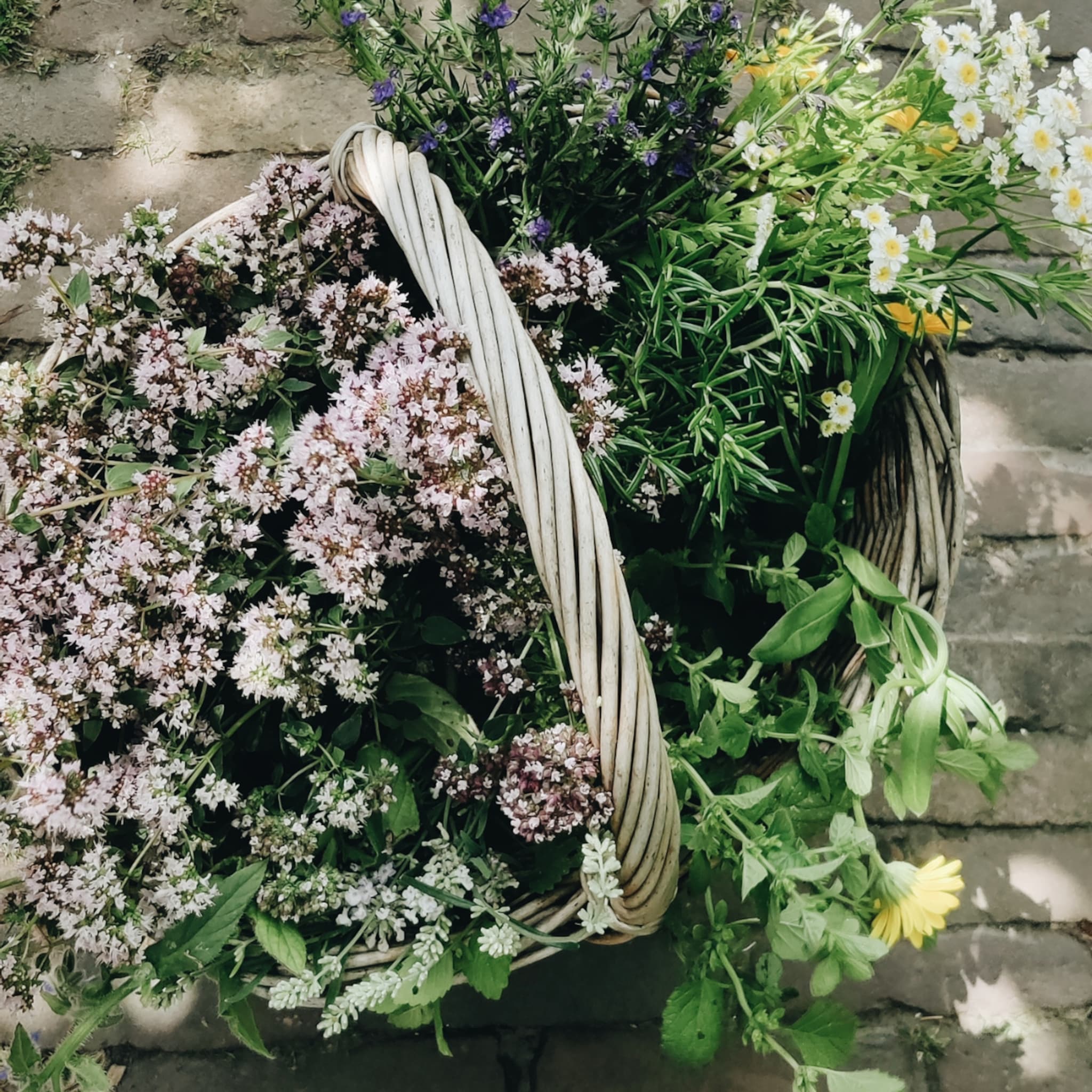 Mand met bloemen