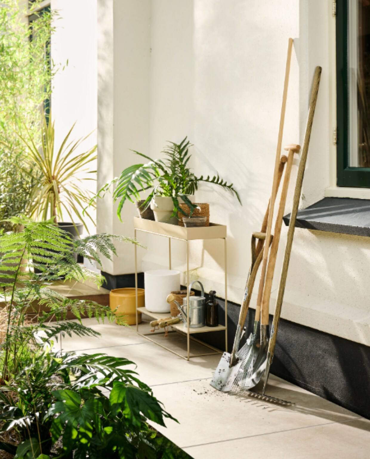 Fotografie Sjoerd Eickmans styling: Marlies Does - vtwonen collectie tuintegels Solostone Unico