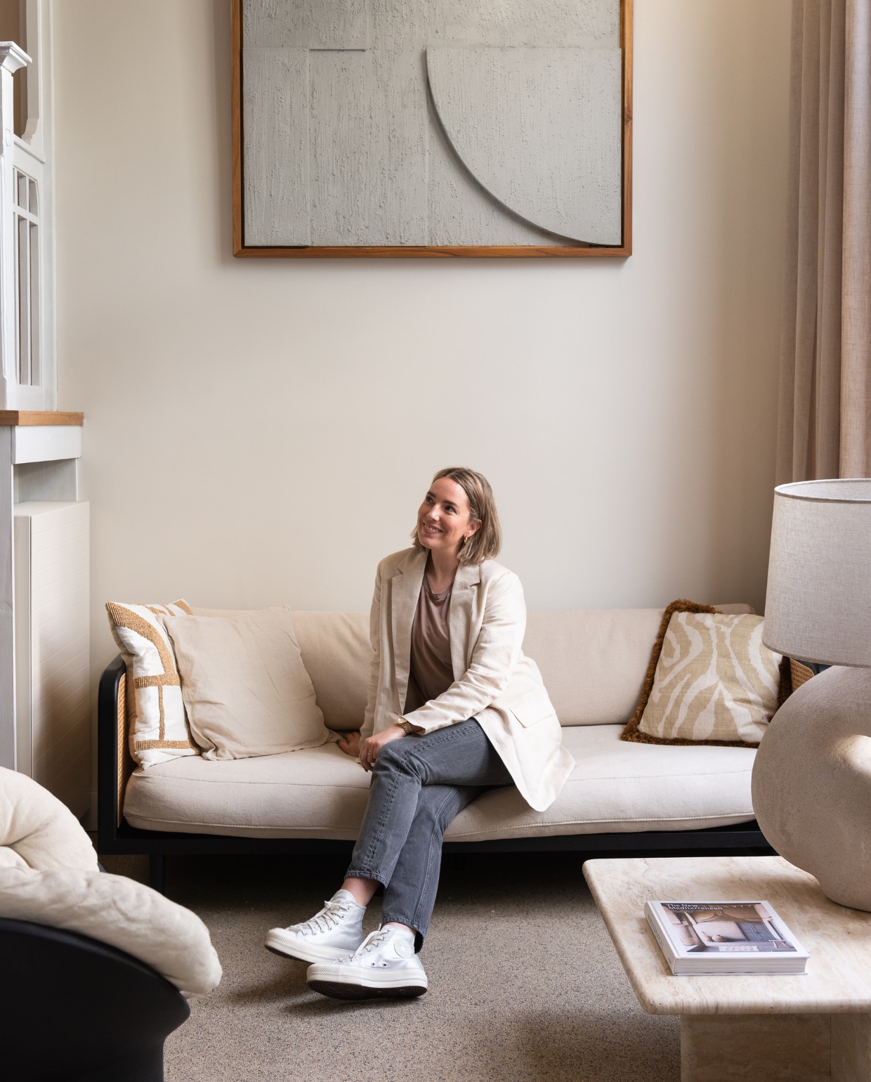 Mariska in het klassieke herenhuis in Rotterdam. vtwonen 11-2022 | productie Living Inside | fotografie Peter Dekens