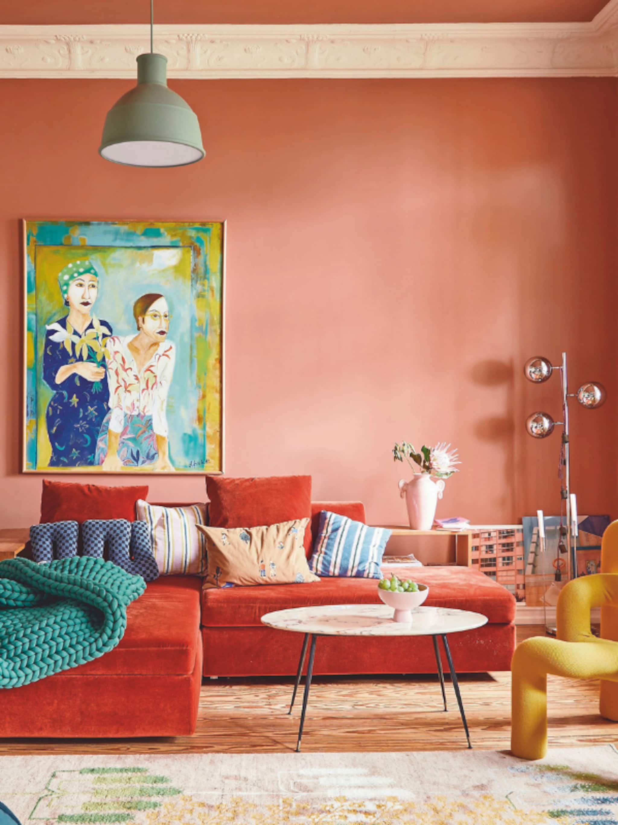 binnenkijken in een hamburgs kleurrijk art nouveauwoning
