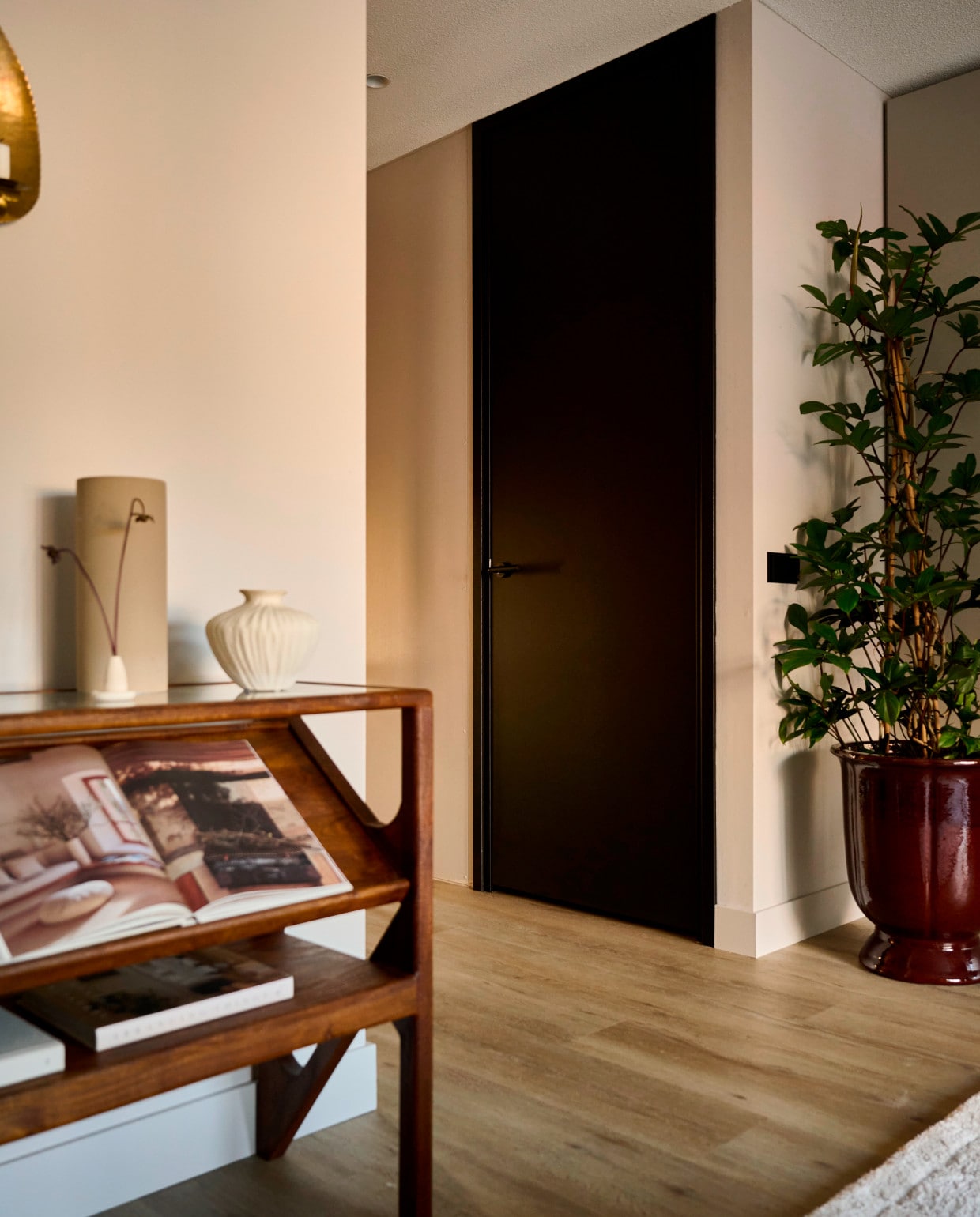 hoog hoger hoogst kies voor een luxe verdiepingshoge designdeur als blikvanger