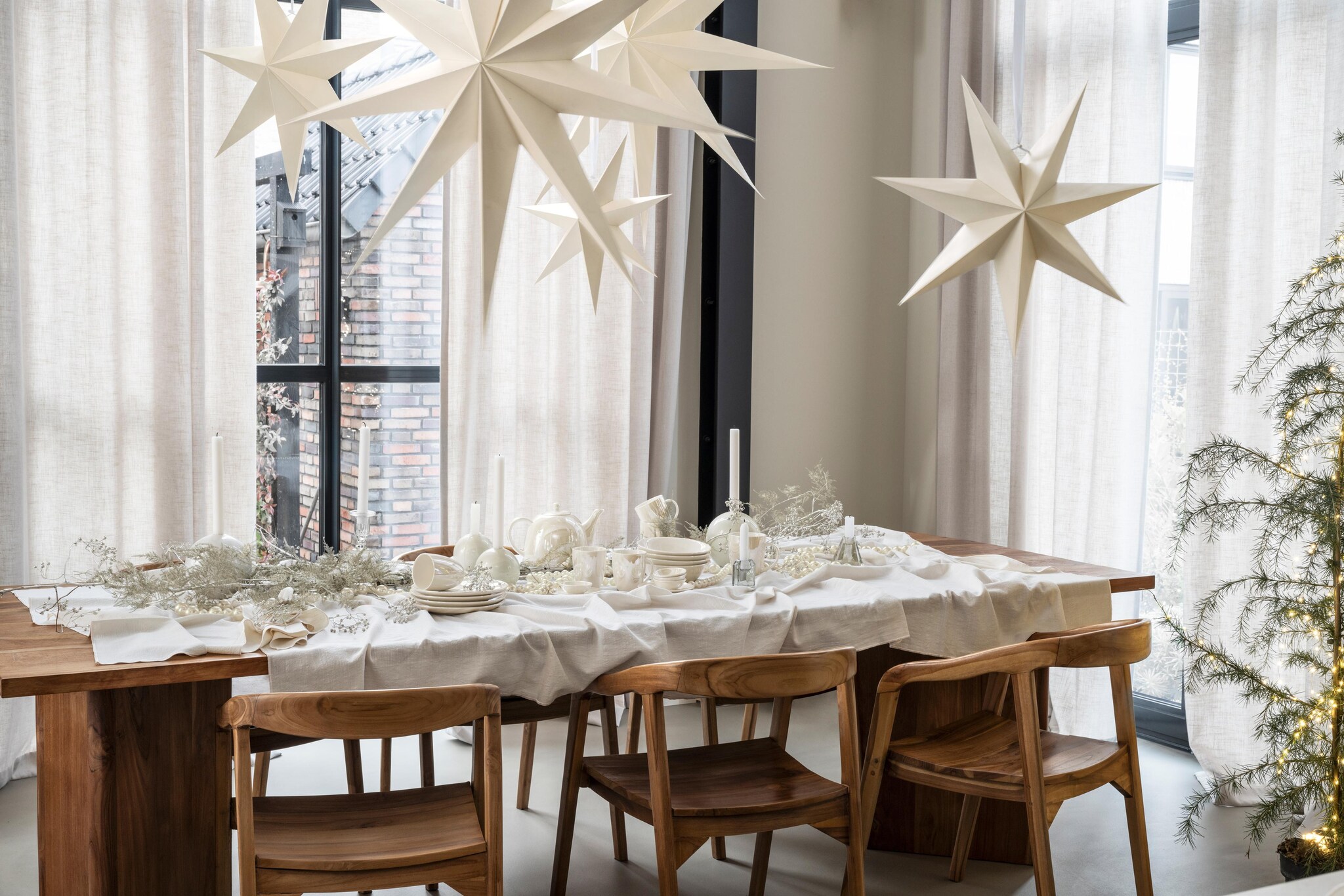 vt12 vtwonen huiscollectie kerst accessoires vtwonen 12-2024 | fotografie Stan Koolen | Styling Kim van Rossenberg