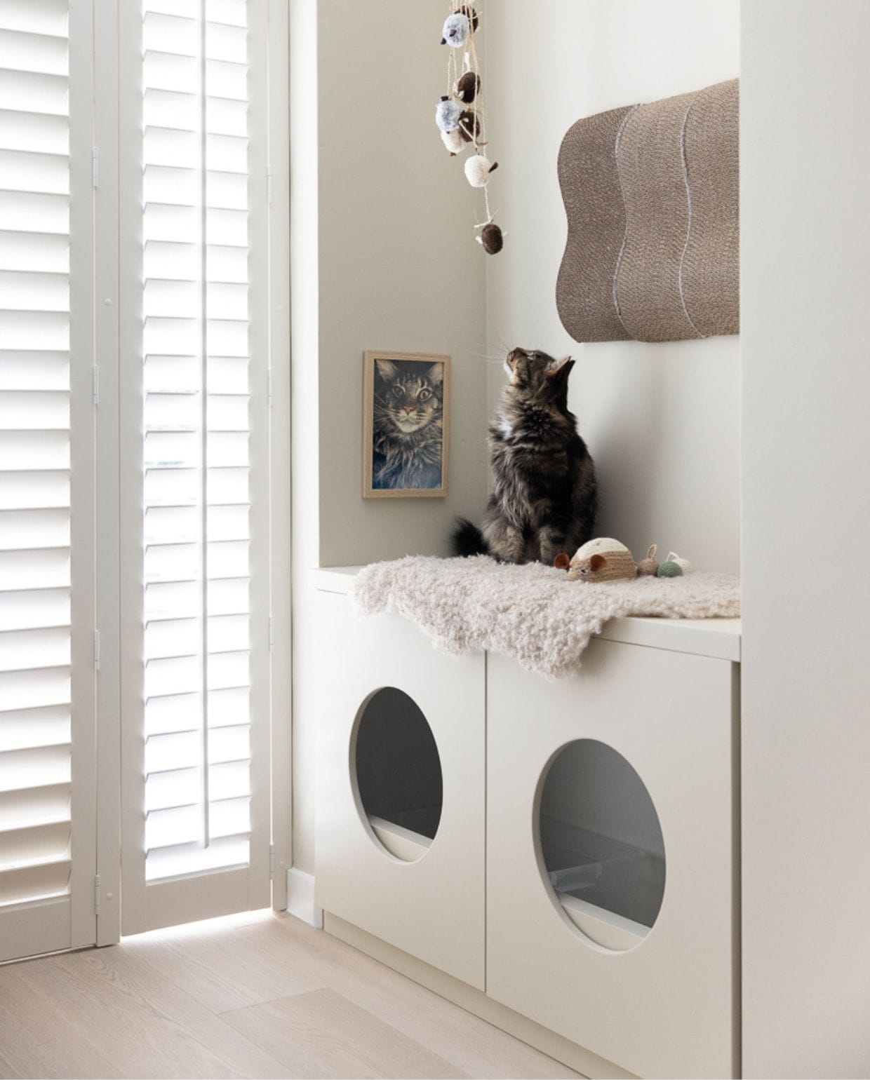 Weer verliefd op je huis aflevering 3 seizoen 21 2024, Marianne in Scheveningen, kattenhoek Weer verliefd op je huis aflevering 3 seizoen 21 2024 | styling Marianne Luning | fotografie Margriet Hoekstra