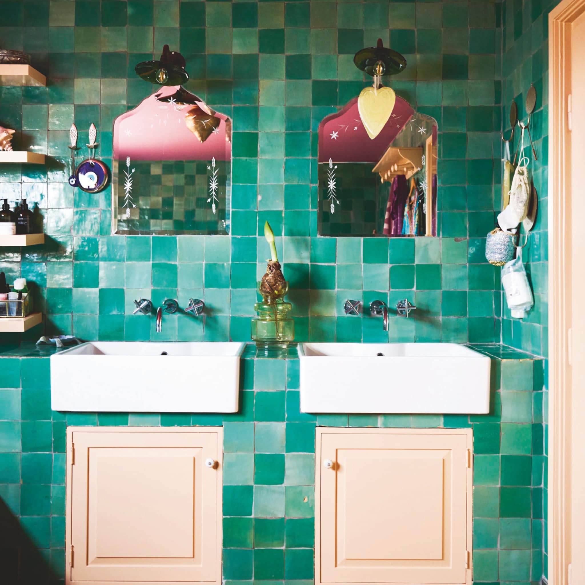 style maximalisme in de badkamer