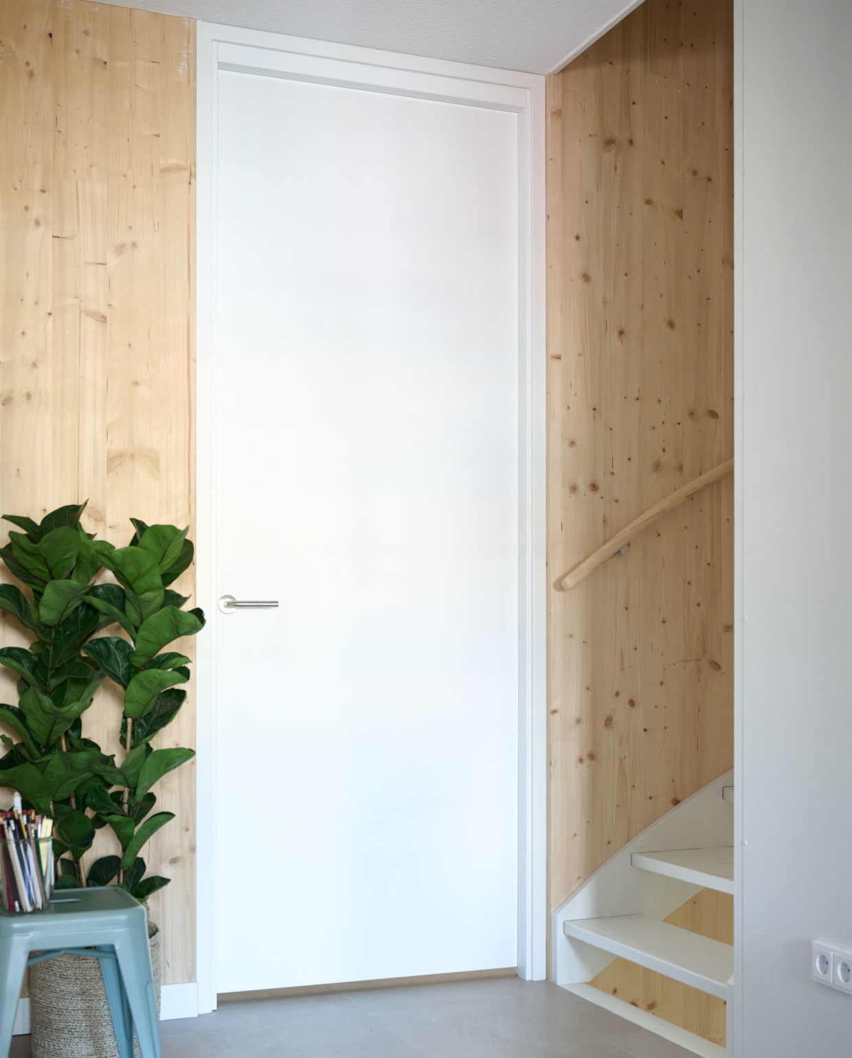 hoog hoger hoogst kies voor een luxe verdiepingshoge designdeur als blikvanger