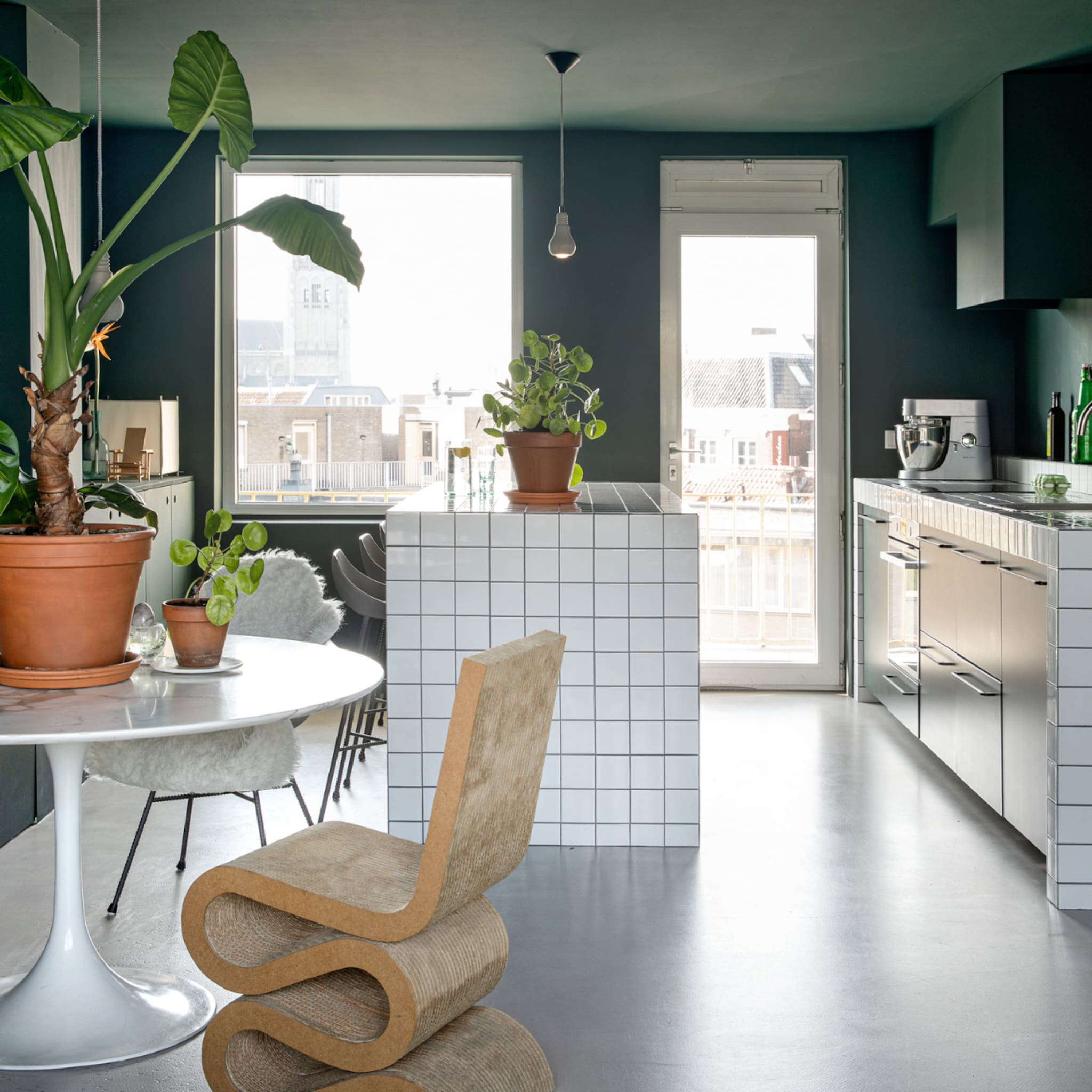 binnenkijken in groen appartement in arnhem