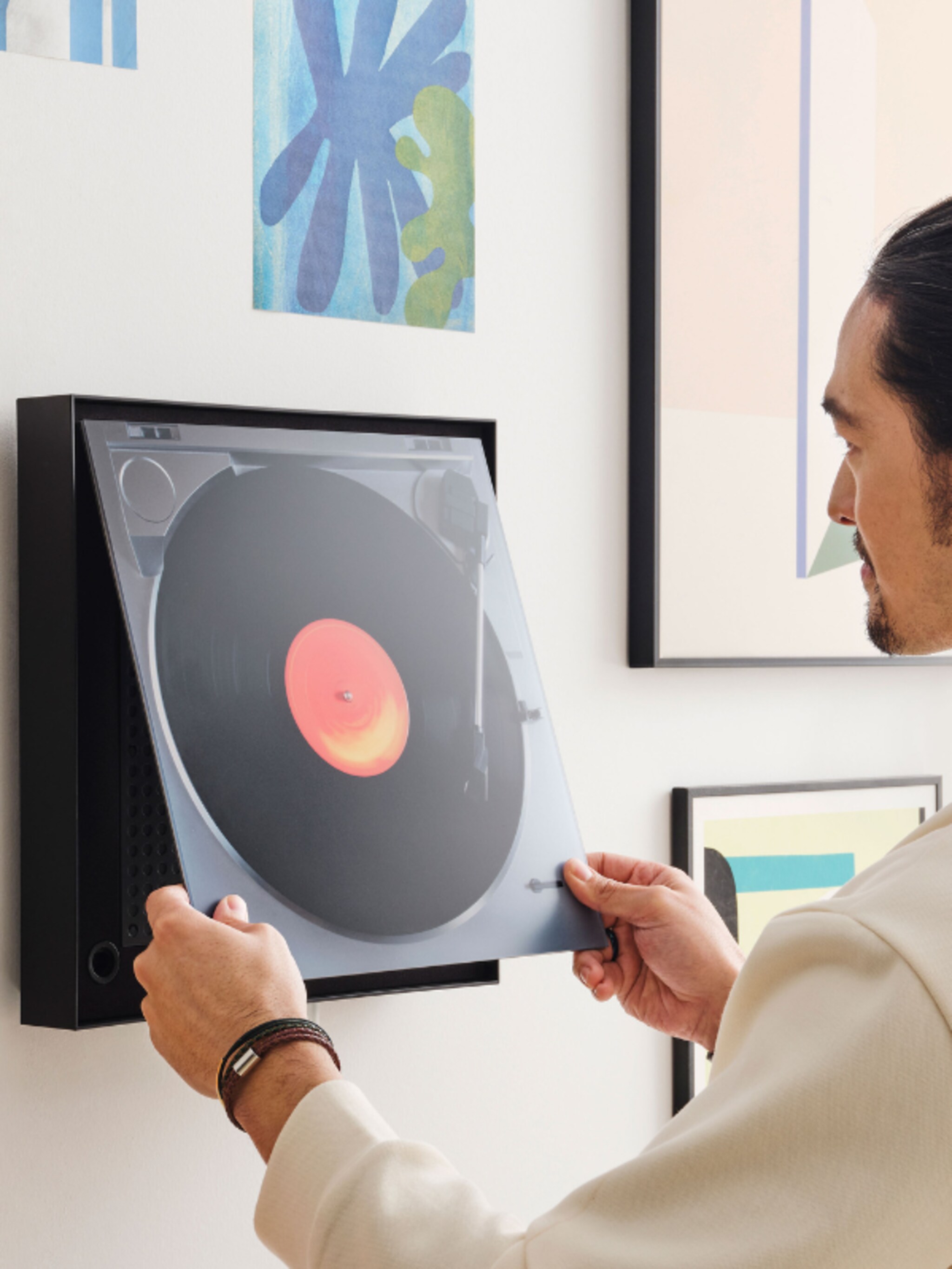 cool een speaker vermomd als kunstwerk