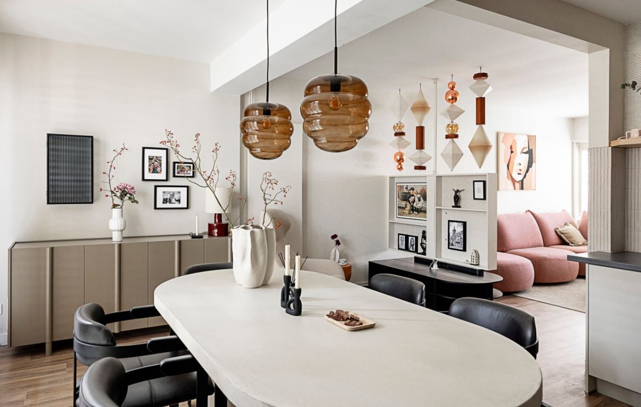 Weer verliefd op je huis aflevering 6 seizoen 21 2024, Eva in Amersfoort, eethoek Weer verliefd op je huis aflevering 6, seizoen 21 2024 | styling Eva van de Ven | fotografie Margriet Hoekstra