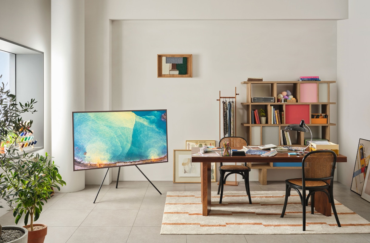beeldschoon zo maak je de tv onderdeel van je interieur