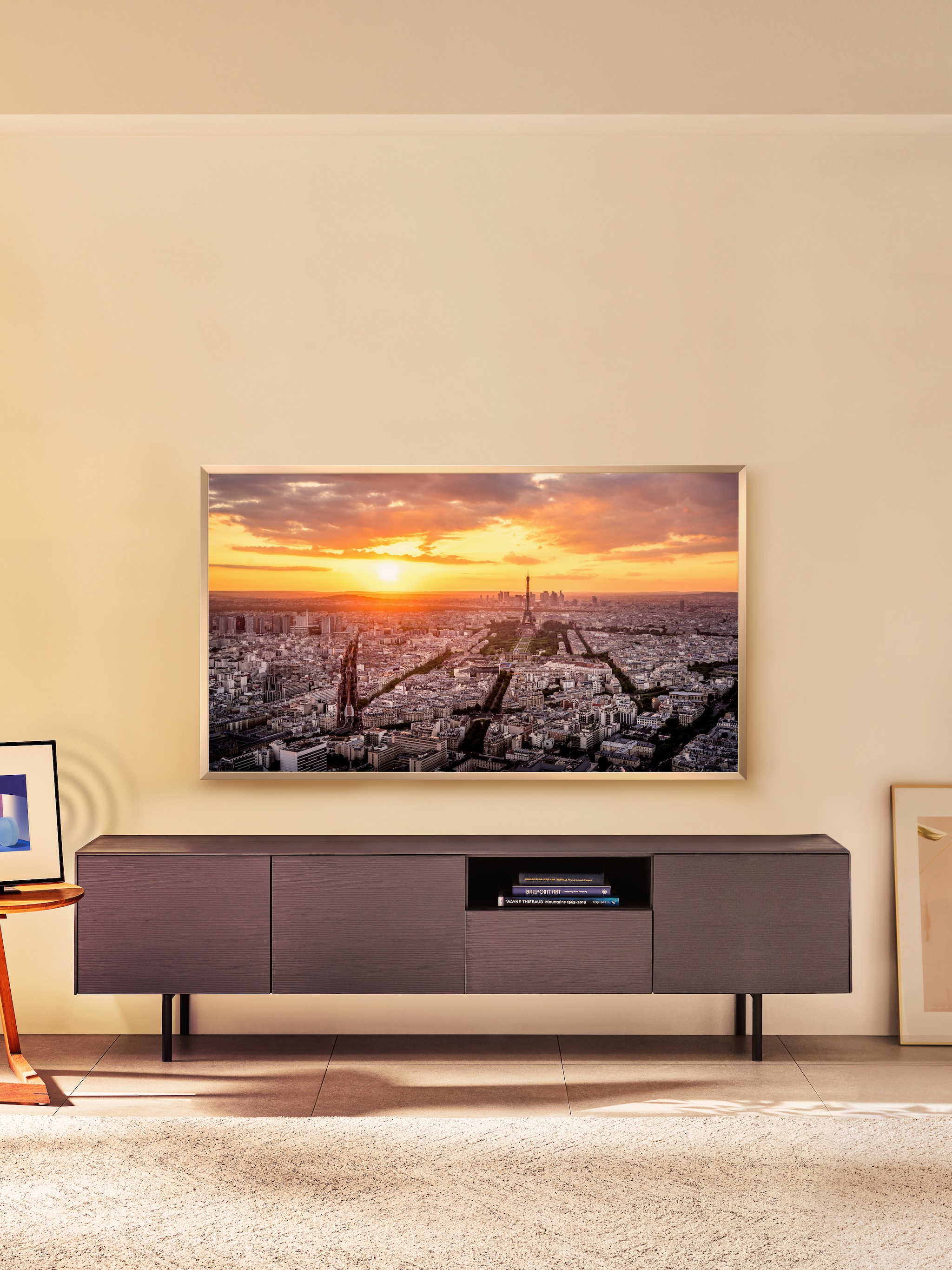 beeldschoon zo maak je de tv onderdeel van je interieur