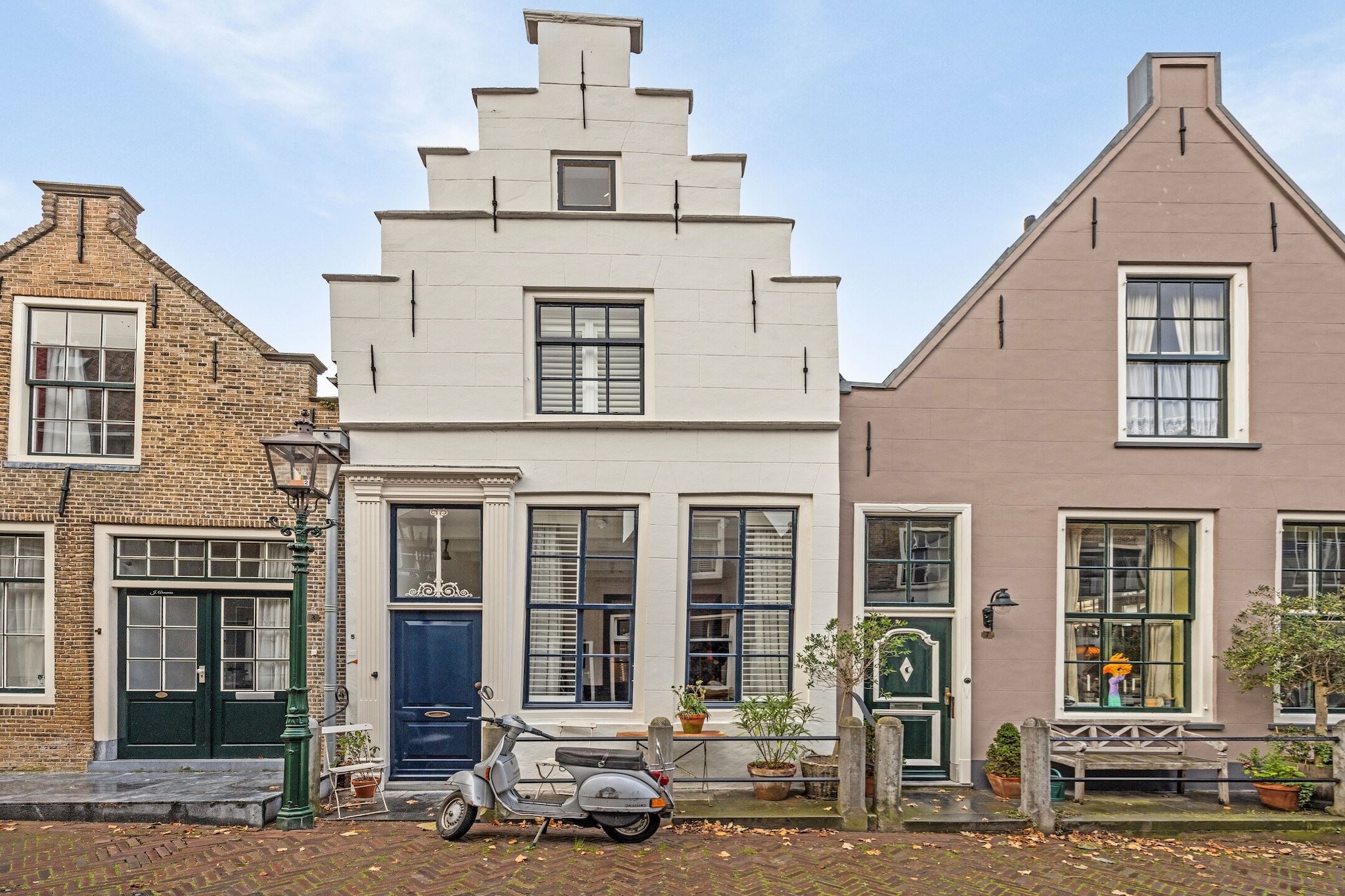 Funda-parel november 2024: Kerkstraat 5 in Goedereede (Zuid-Holland). Funda - Krieger &amp; Witte Makelaars