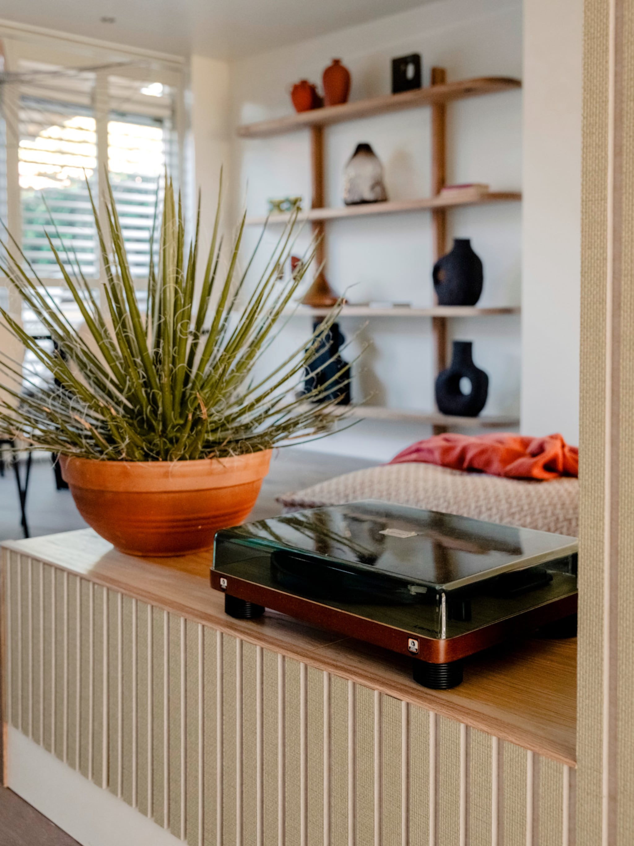 met deze akoestische panelen creeer je in een klap meer sfeer in huis