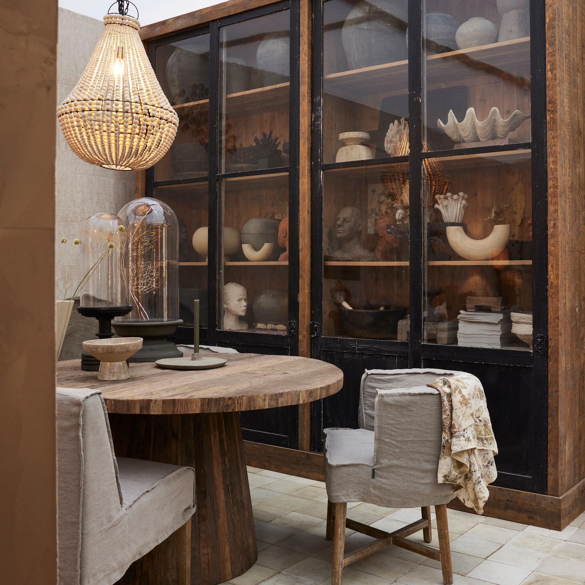 inrichten eetkamer in landelijke stijl